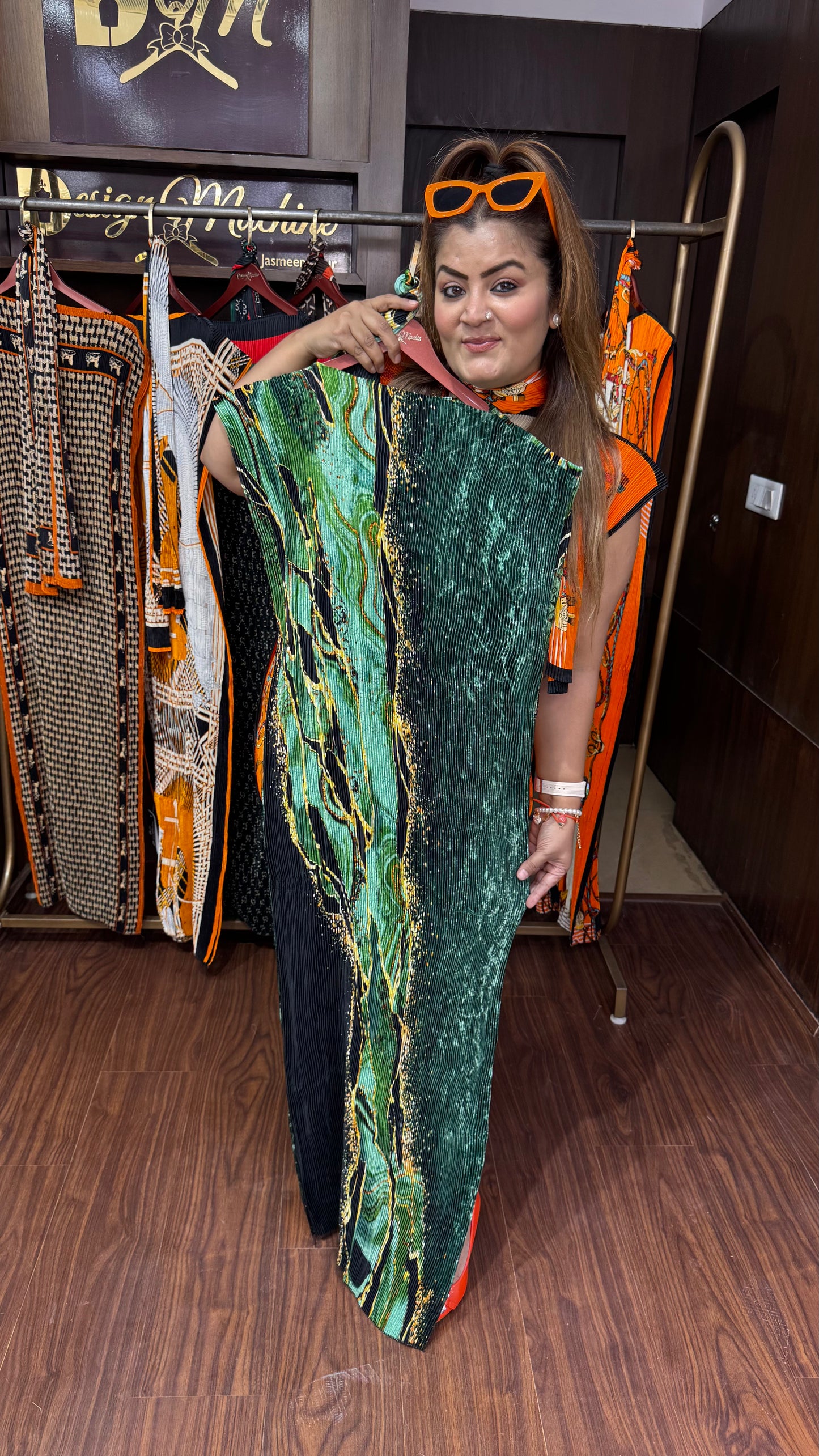 Averia (Magic Dress)