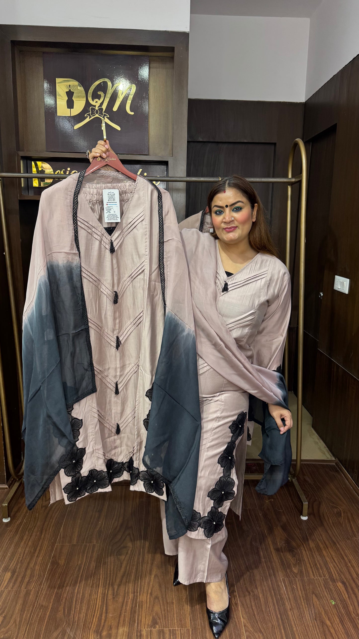 Lyvora (Cotton Suit)