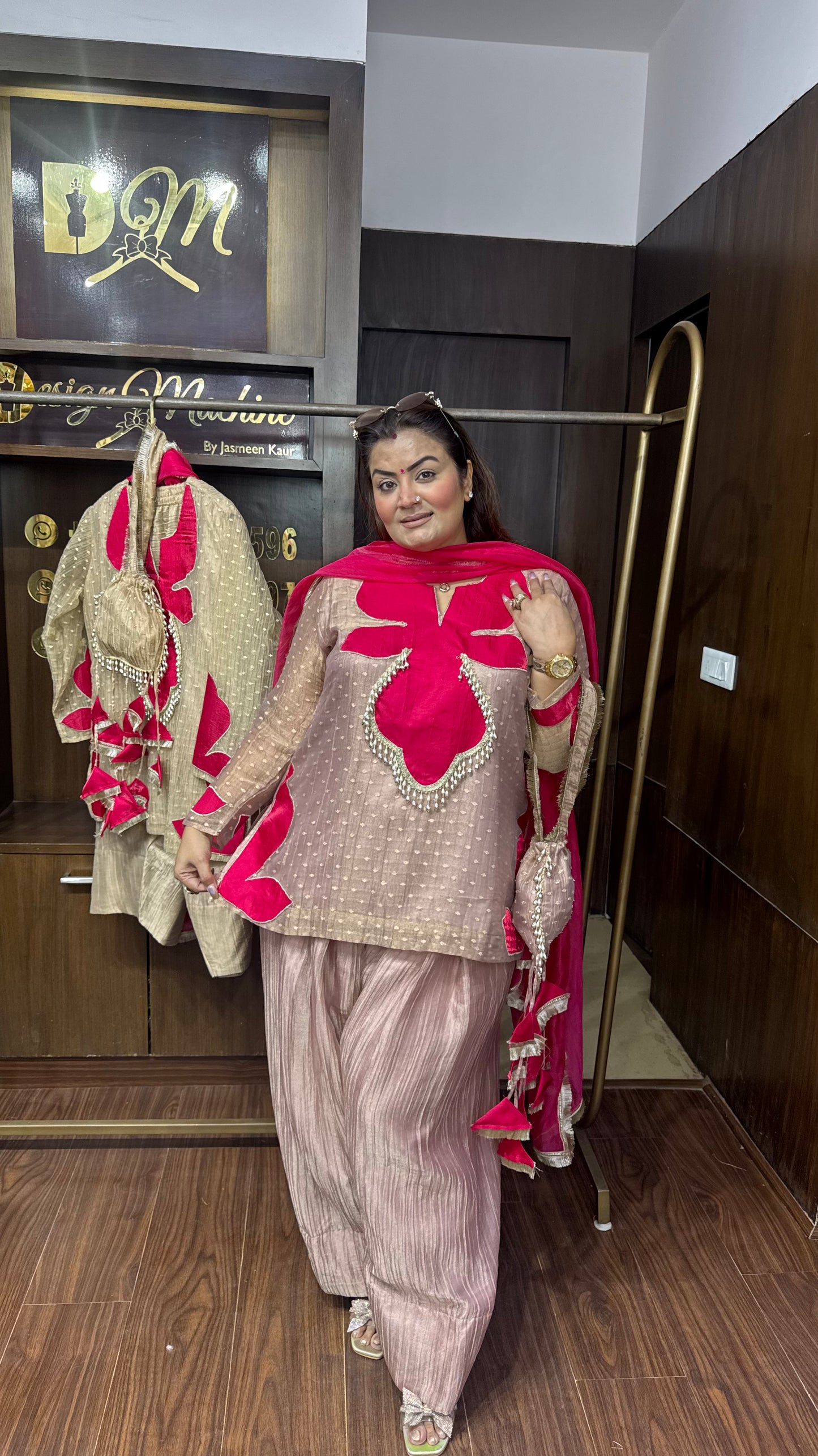 Beautiful Glass Tissue Farshi Salwar Suit with Potli