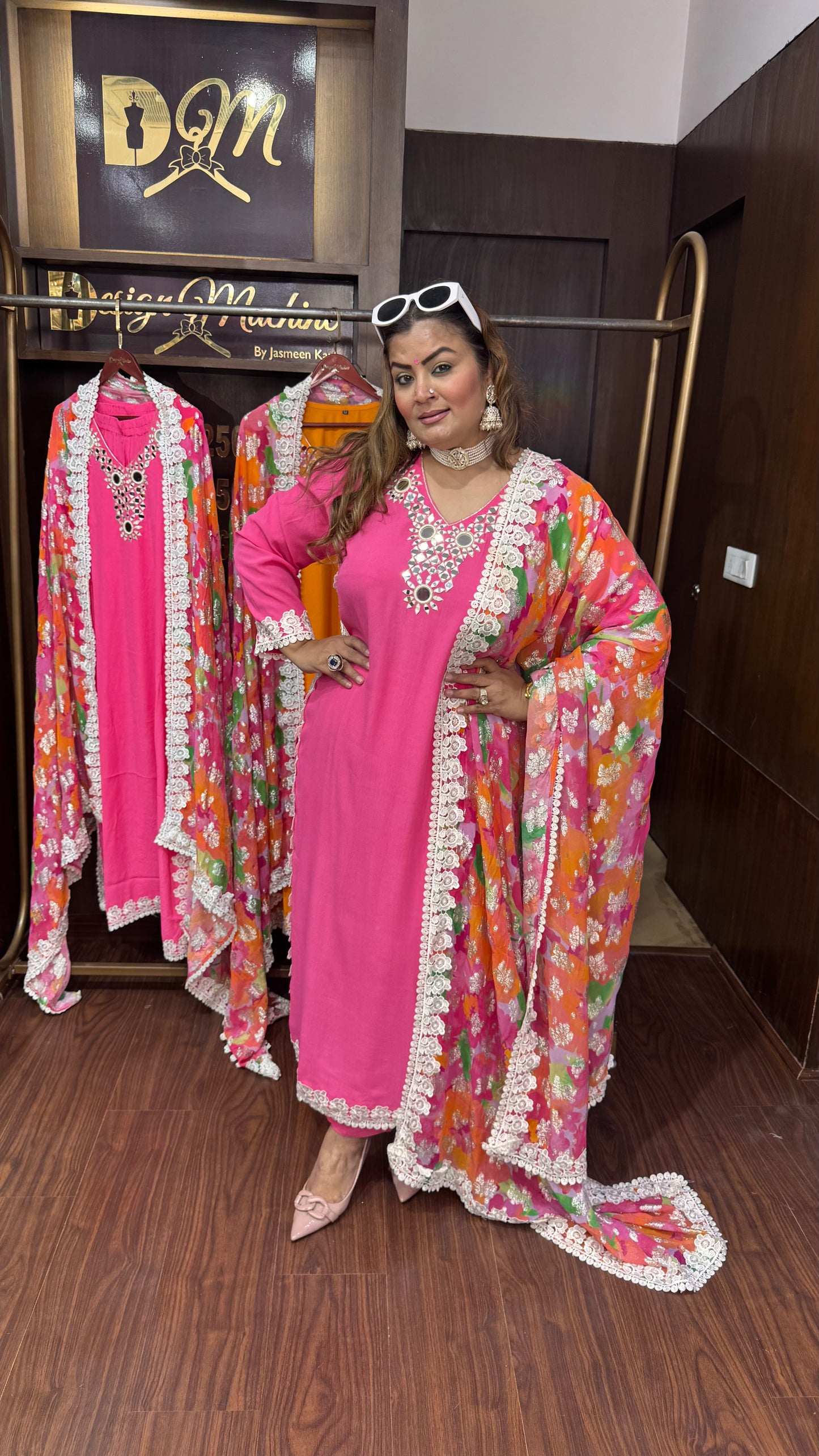 Averza (Georgette Crepe Fabric Suit)