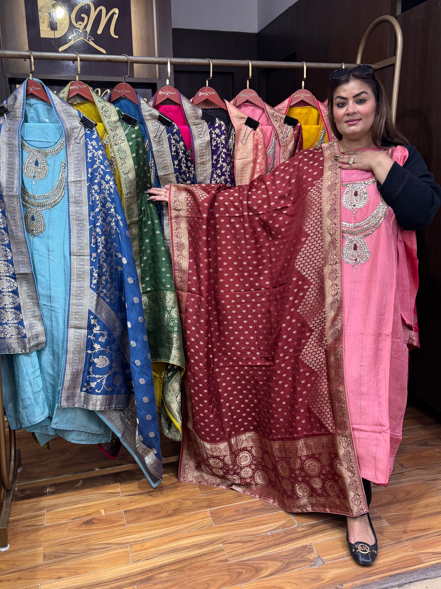 Zareen Aura (Unstitch Suit)