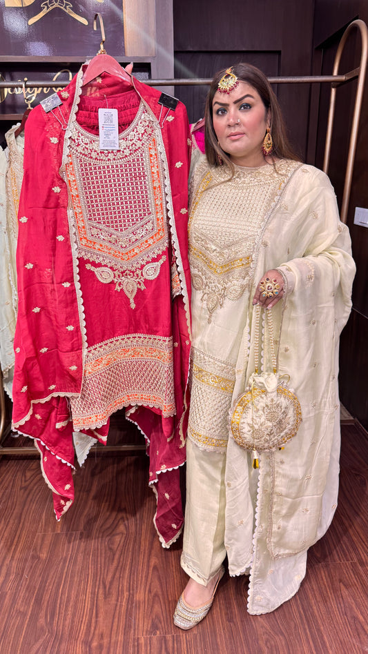 Mahira Royal (Stitch Suit)