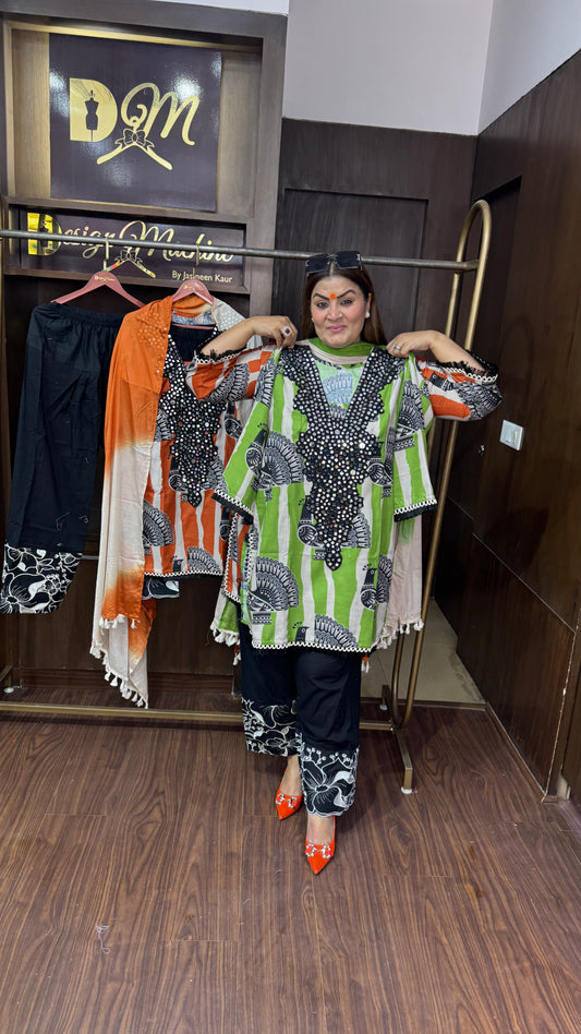 Niara (Malmal Cotton Farshi Salwar Suit)