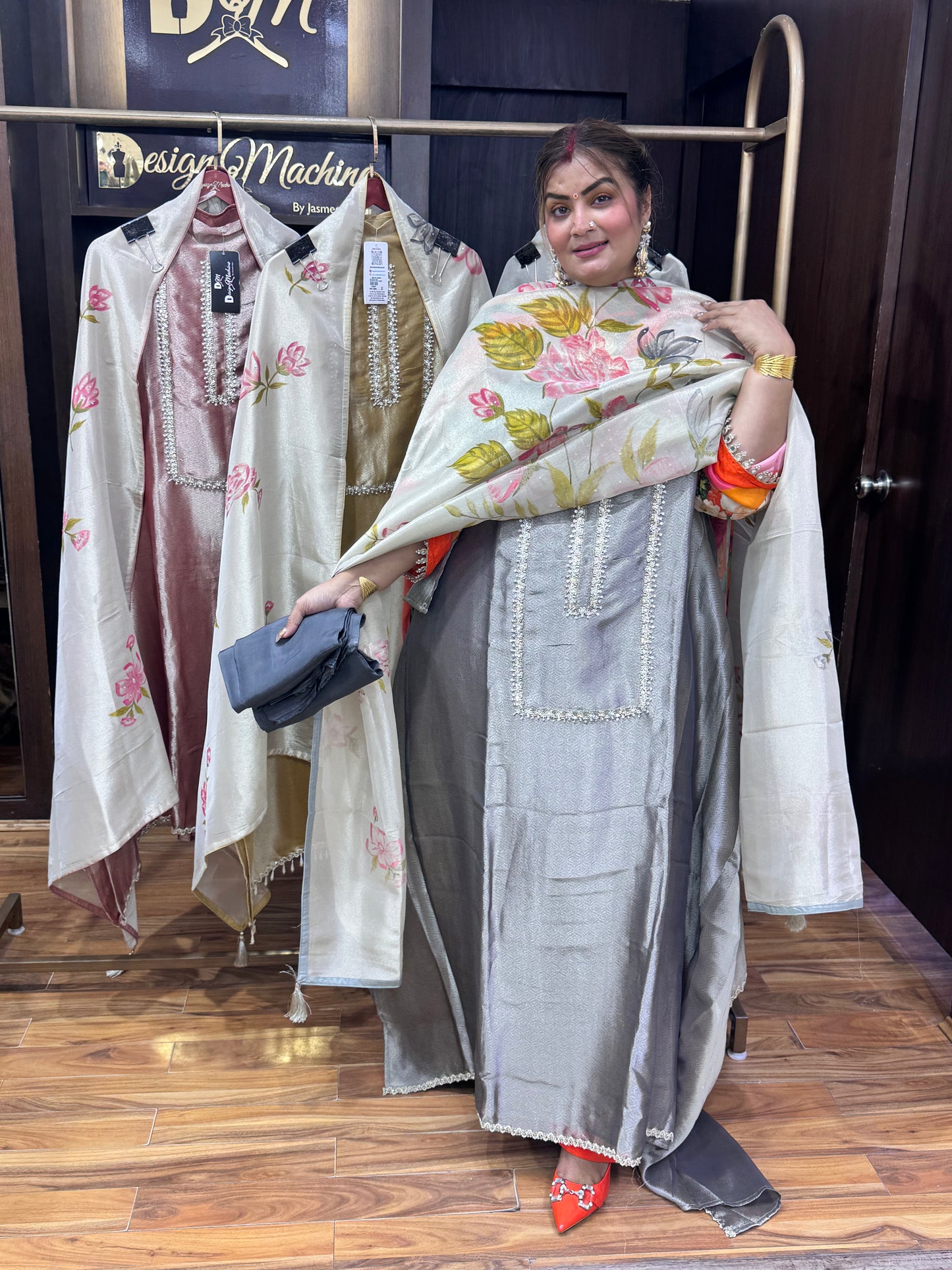 Sculpted Fit Crepe Ensemble