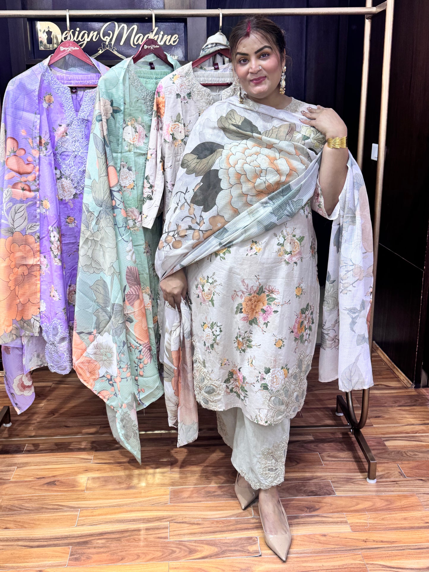 Saanvi Suits