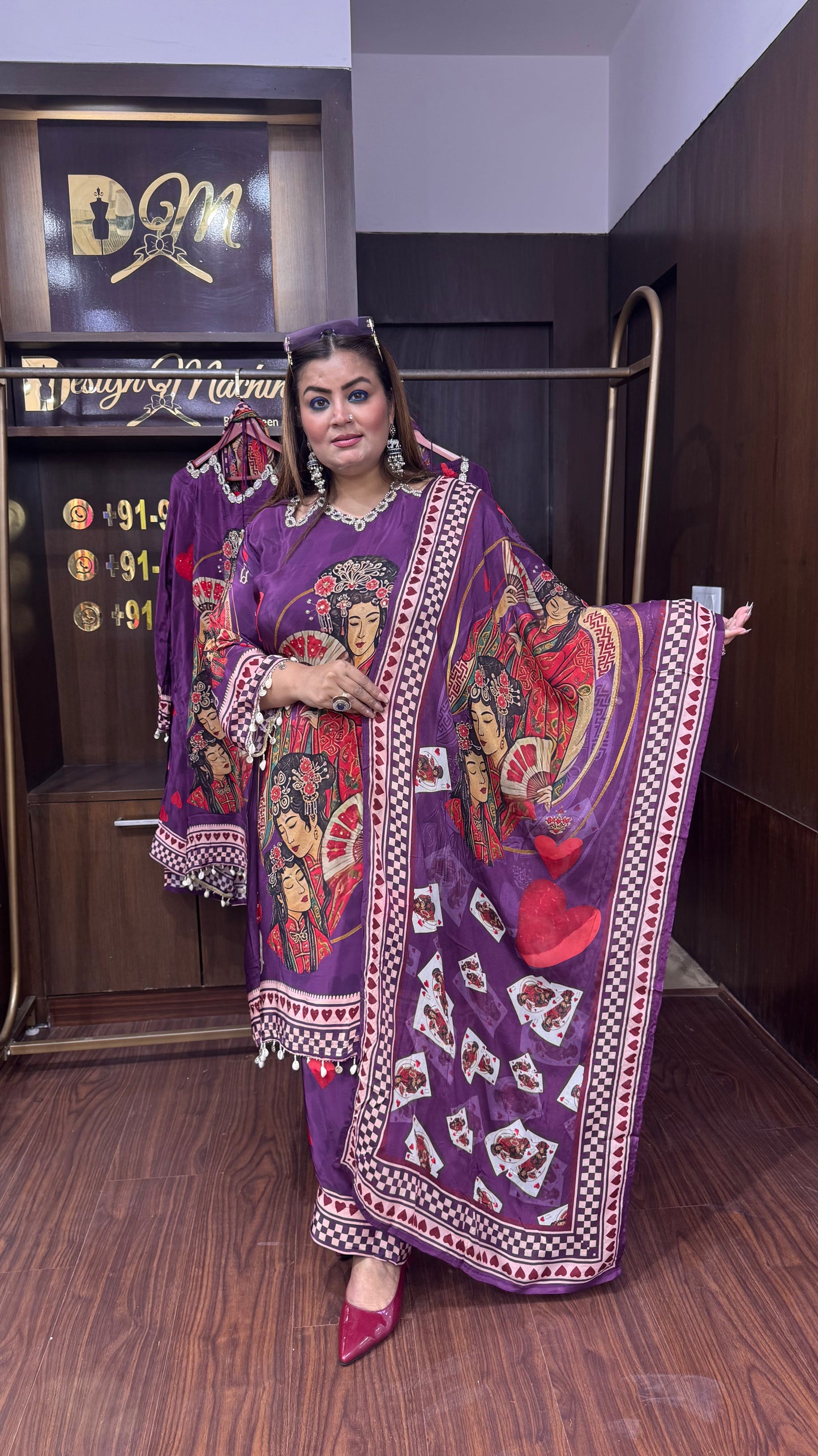 Lunavira (Pure Crepe Suit)