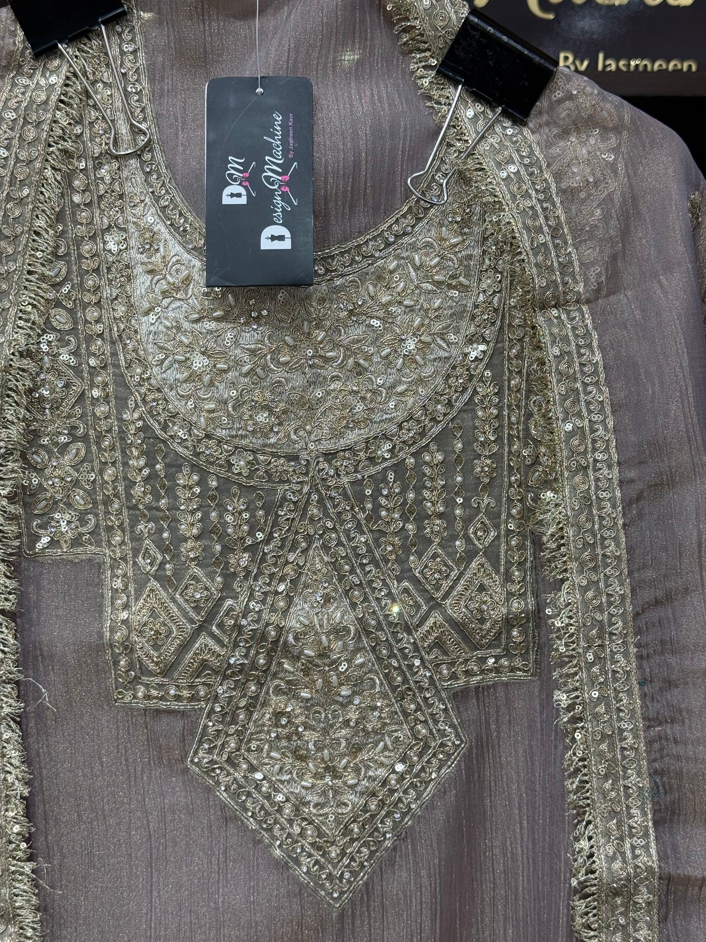 Kavorya (Unstitch Suit)