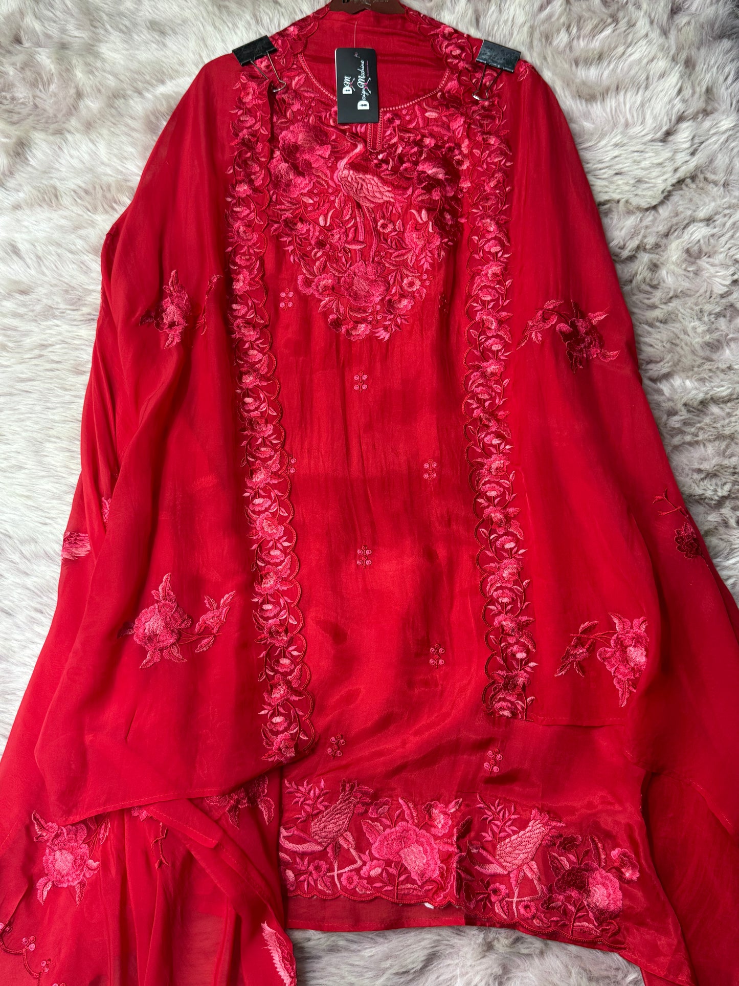 Riwaayat Unstitched Suit