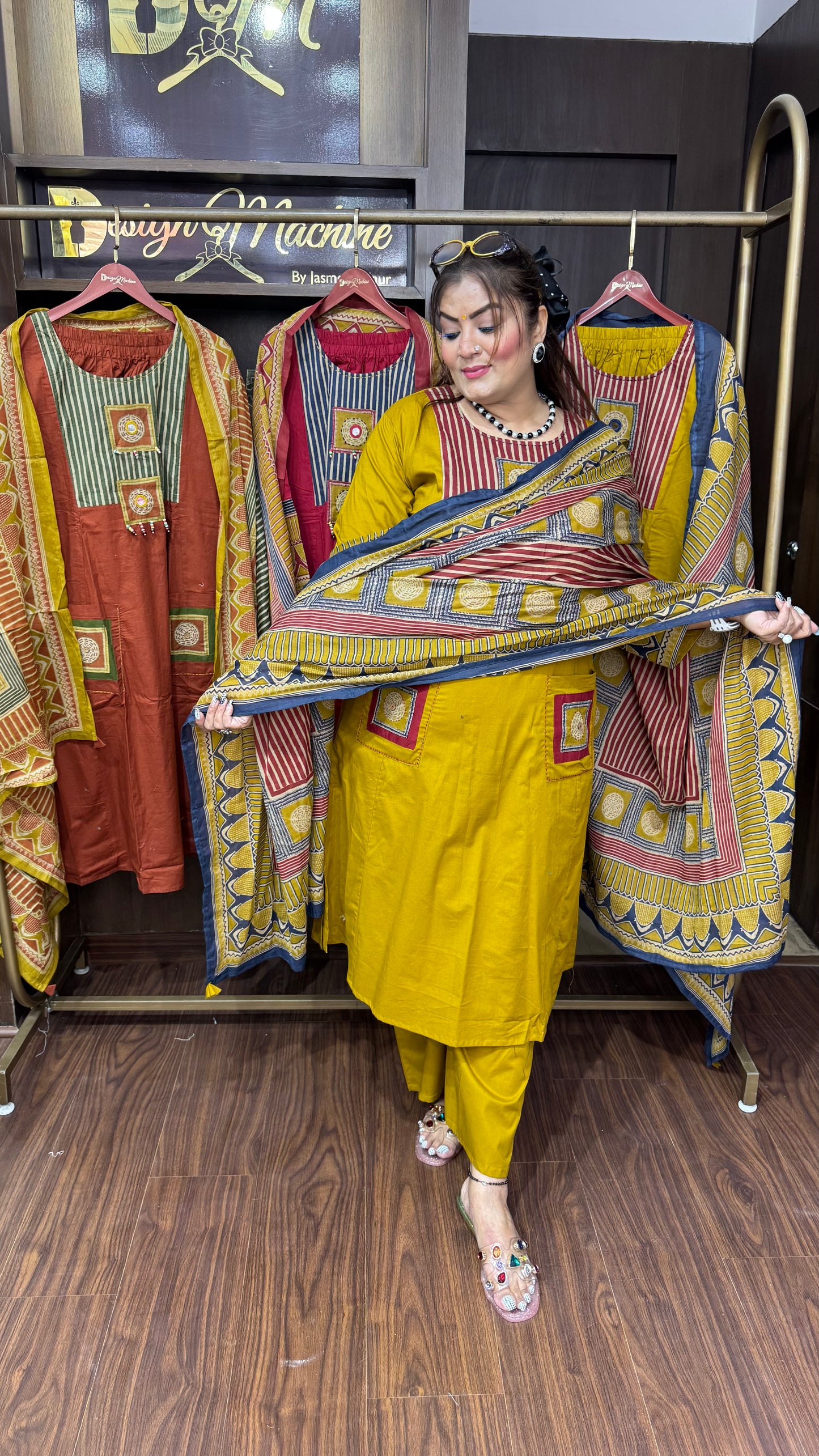 Tiya (Cotton Stitched Suit)