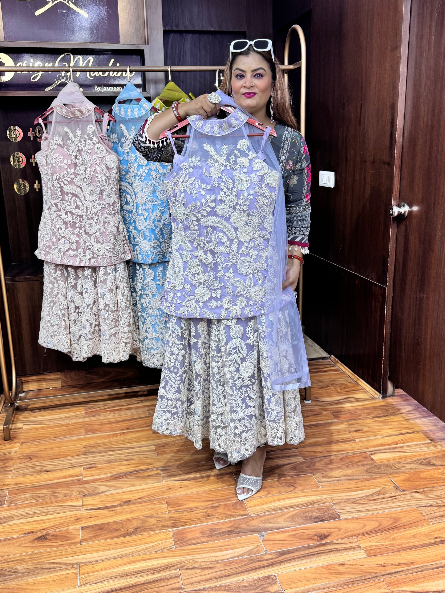 Aarvi Sleeveless Straight Kurta Set