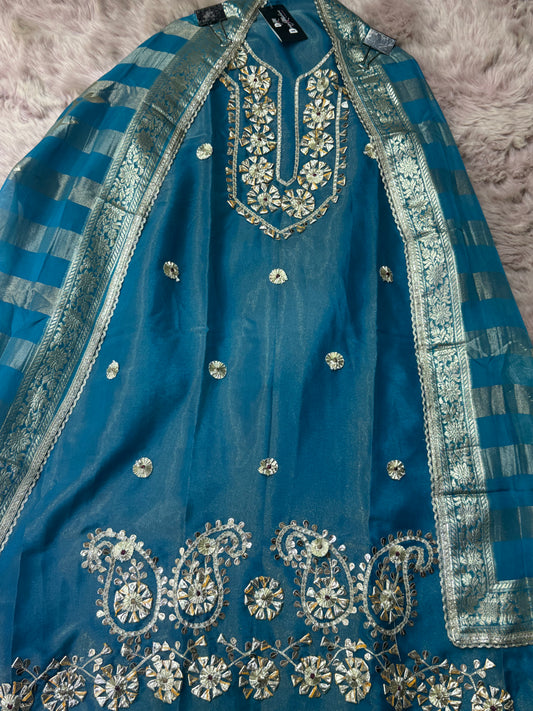 Azhyraa (Unstitched Suit)