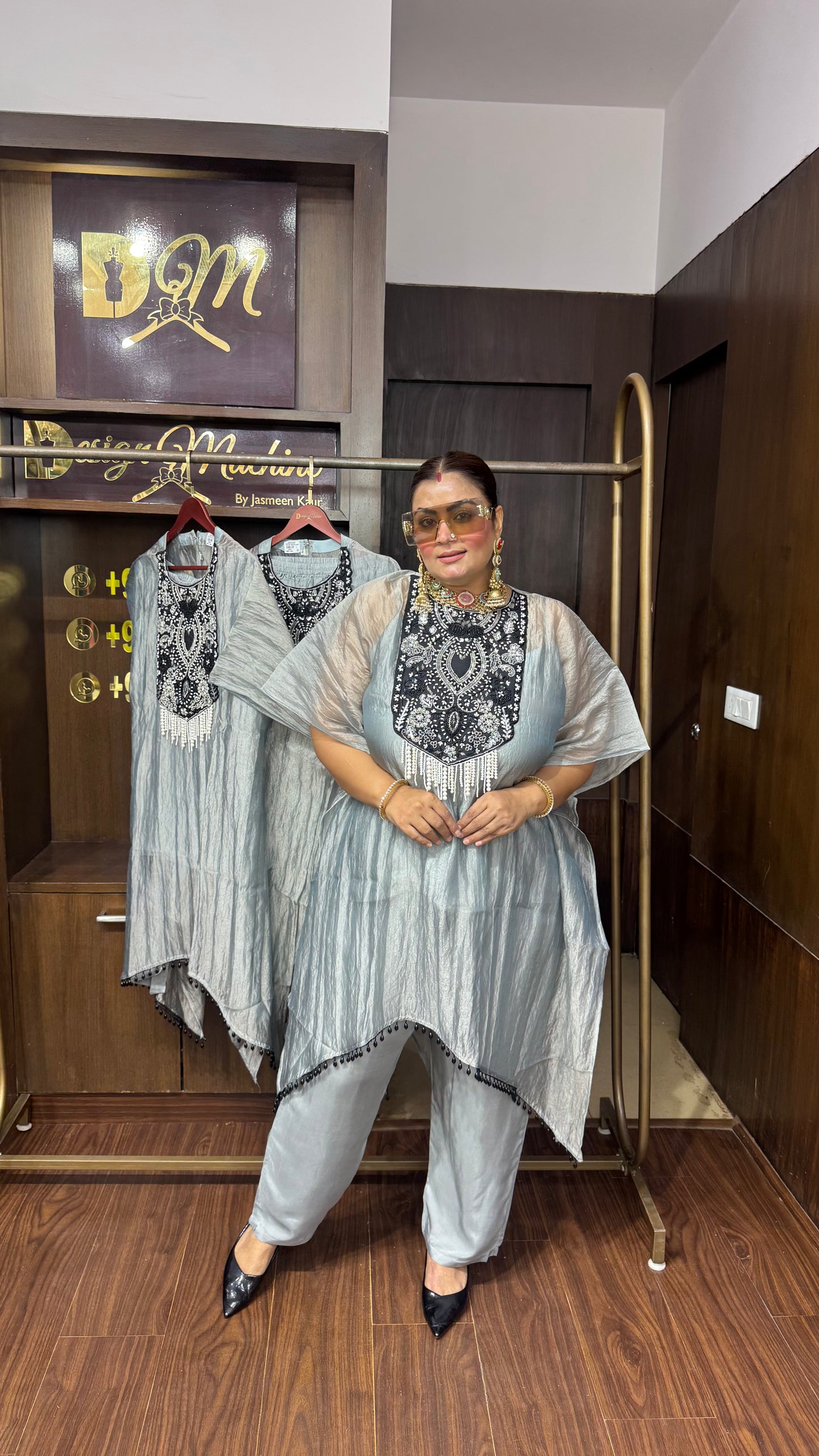 Aarohi Glass Tissue Cordset