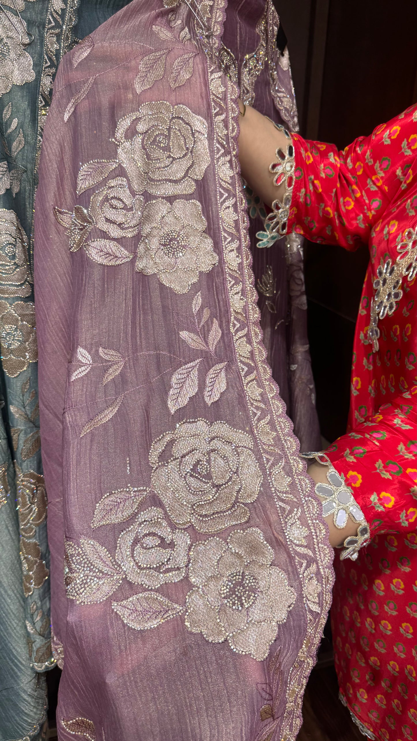 Rehnaya Pure Glass Tissue (Unstitch Suit)