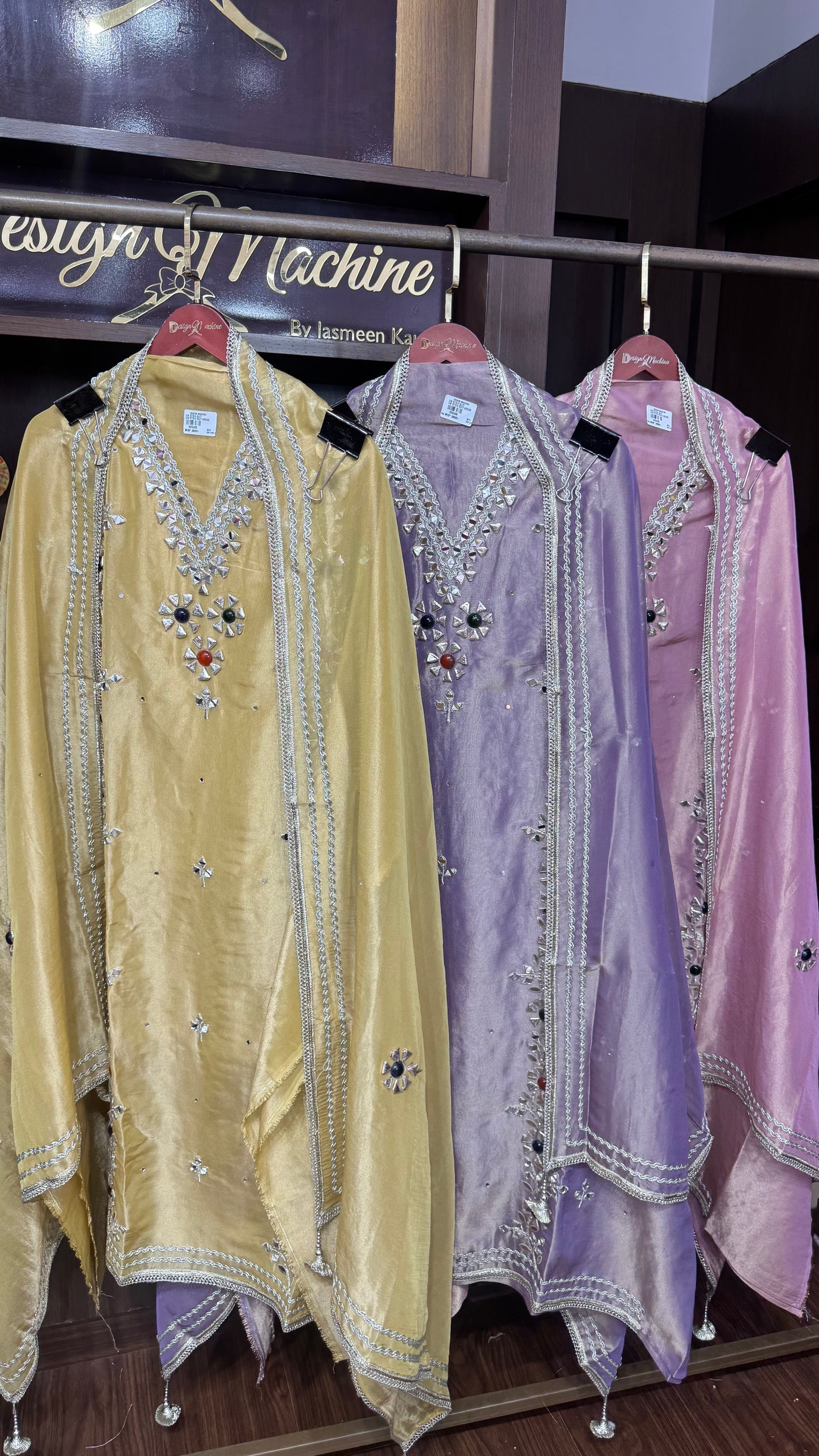 Ashriya (Glass Tissue Unstitch Suit)
