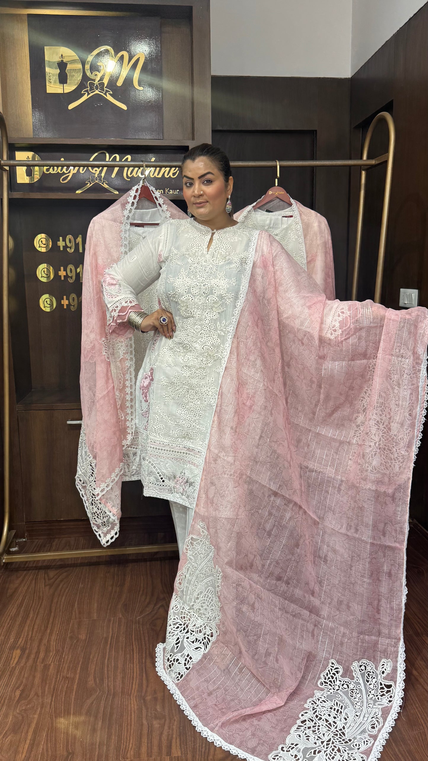 Zoya (Pakistani Suit)