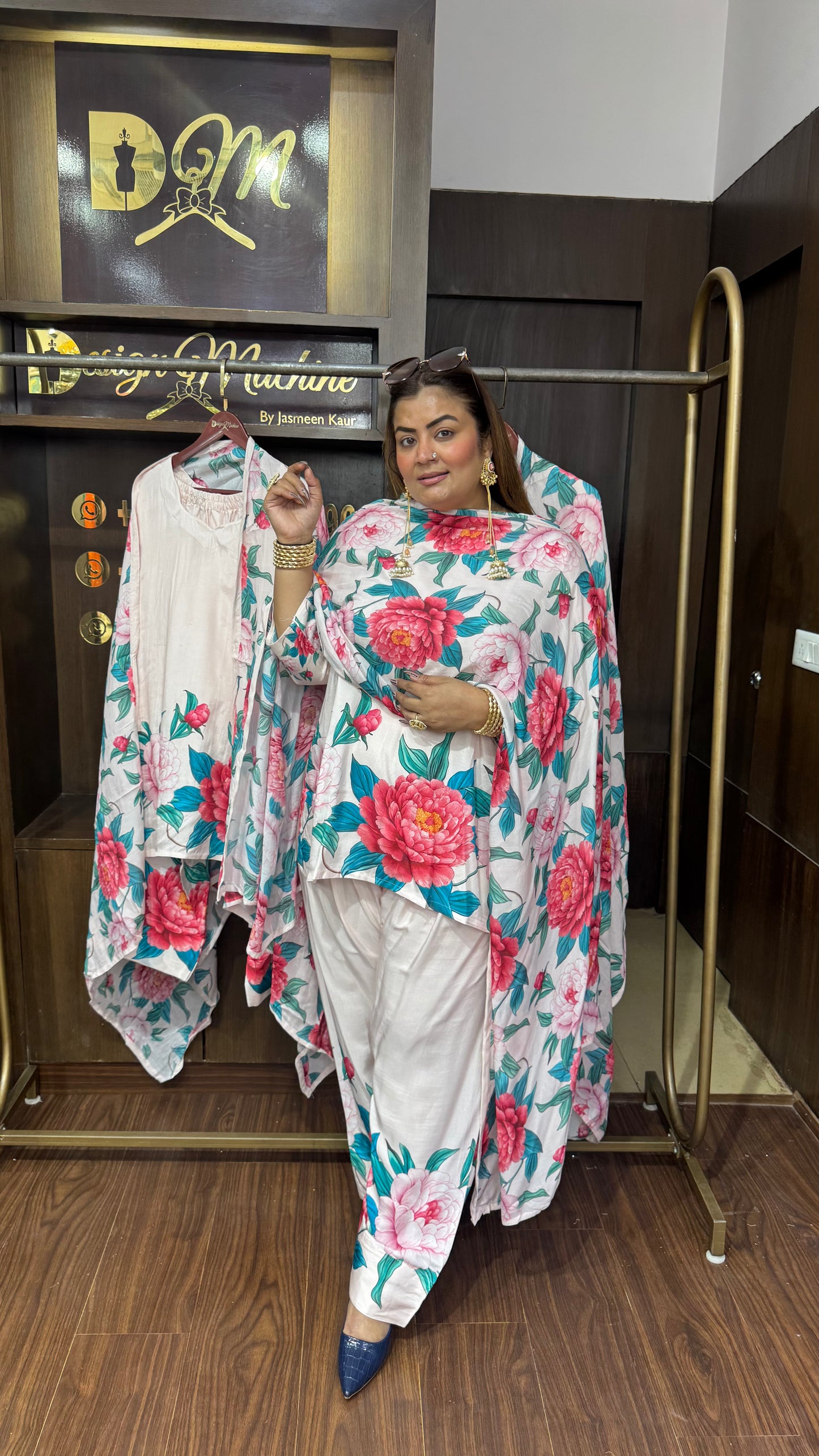 Zareen Masleen Farshi Suit