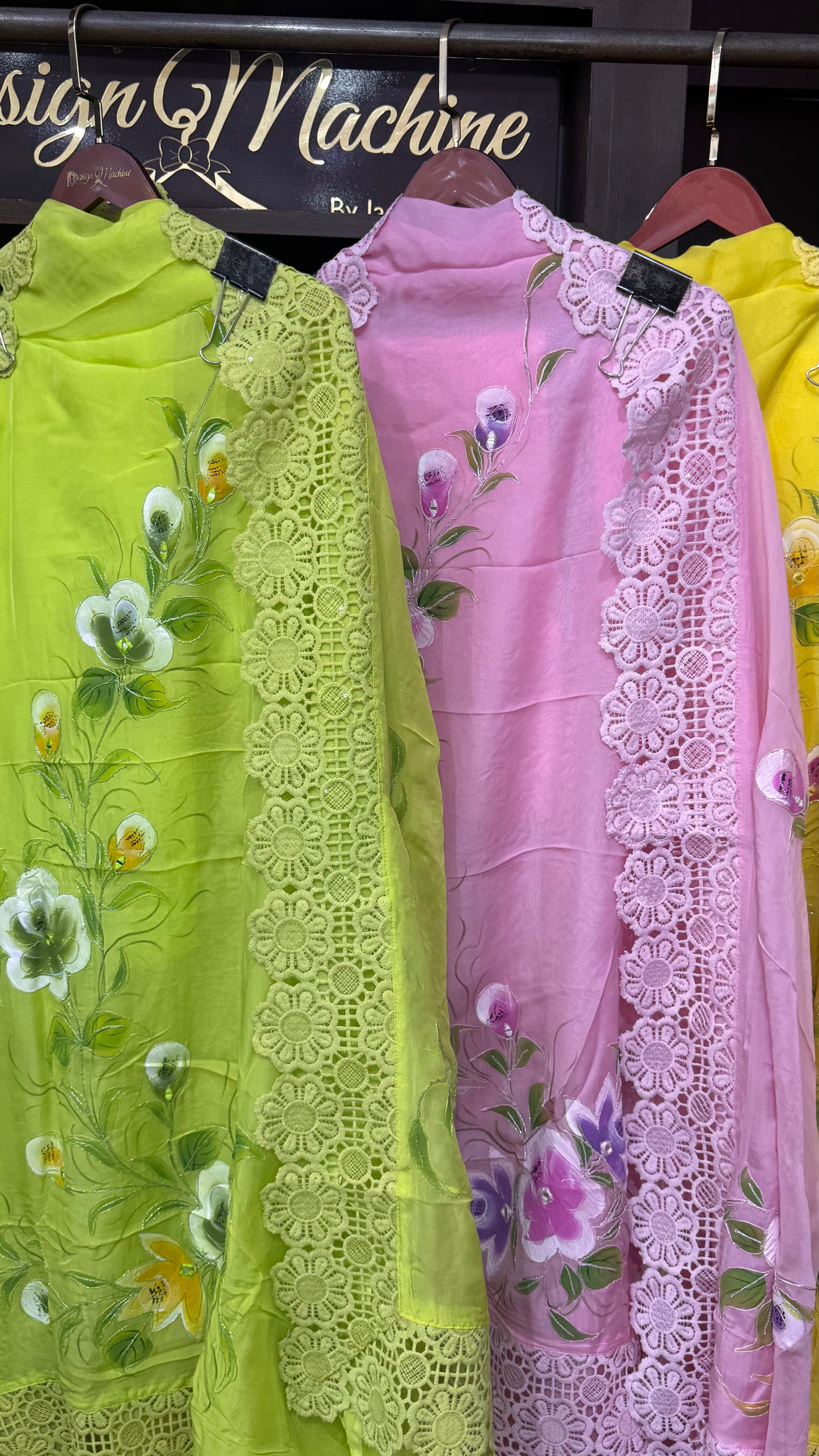 Aabroo (Unstitch Suit)