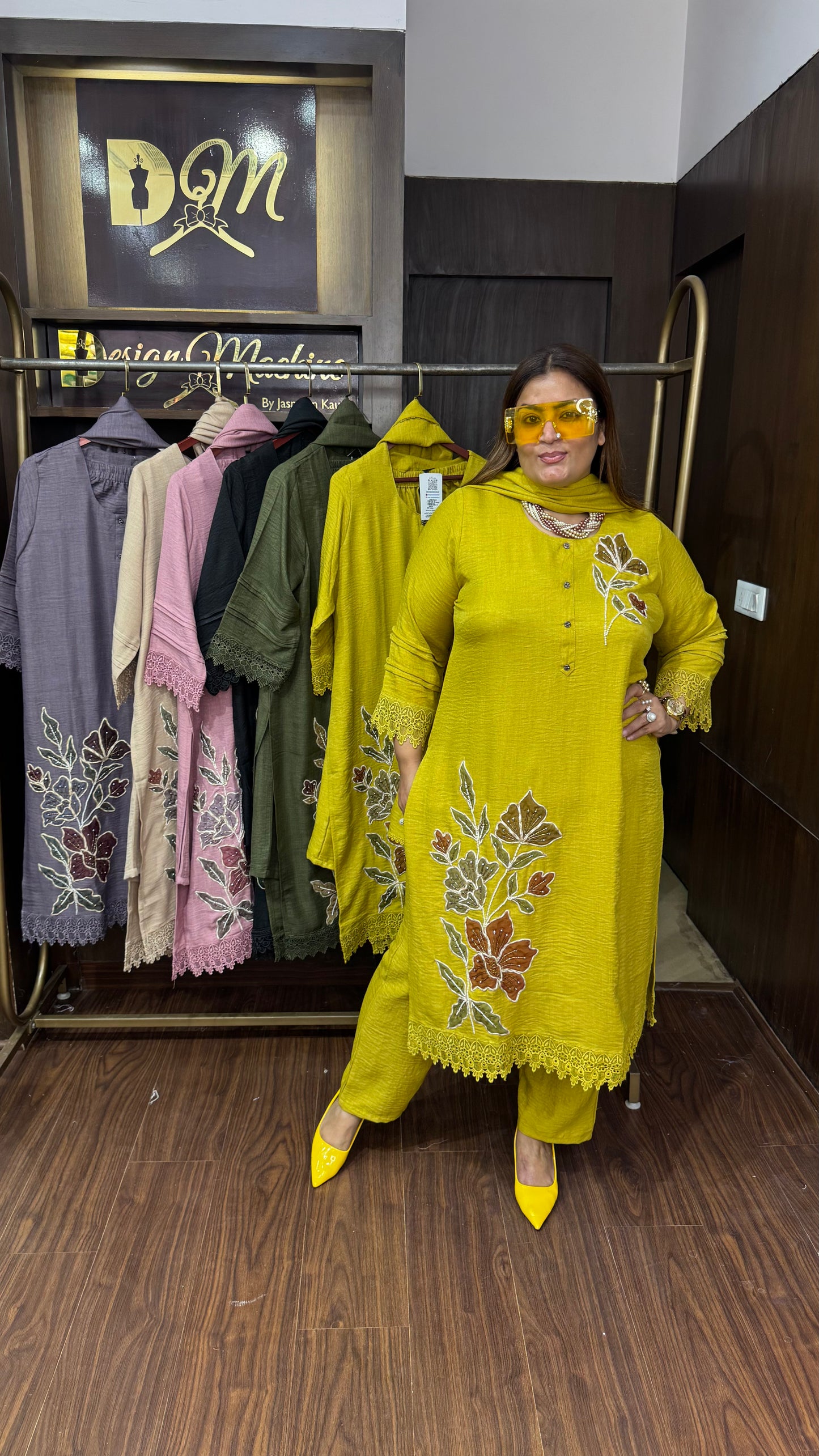 Anshika (Cotton Suit)