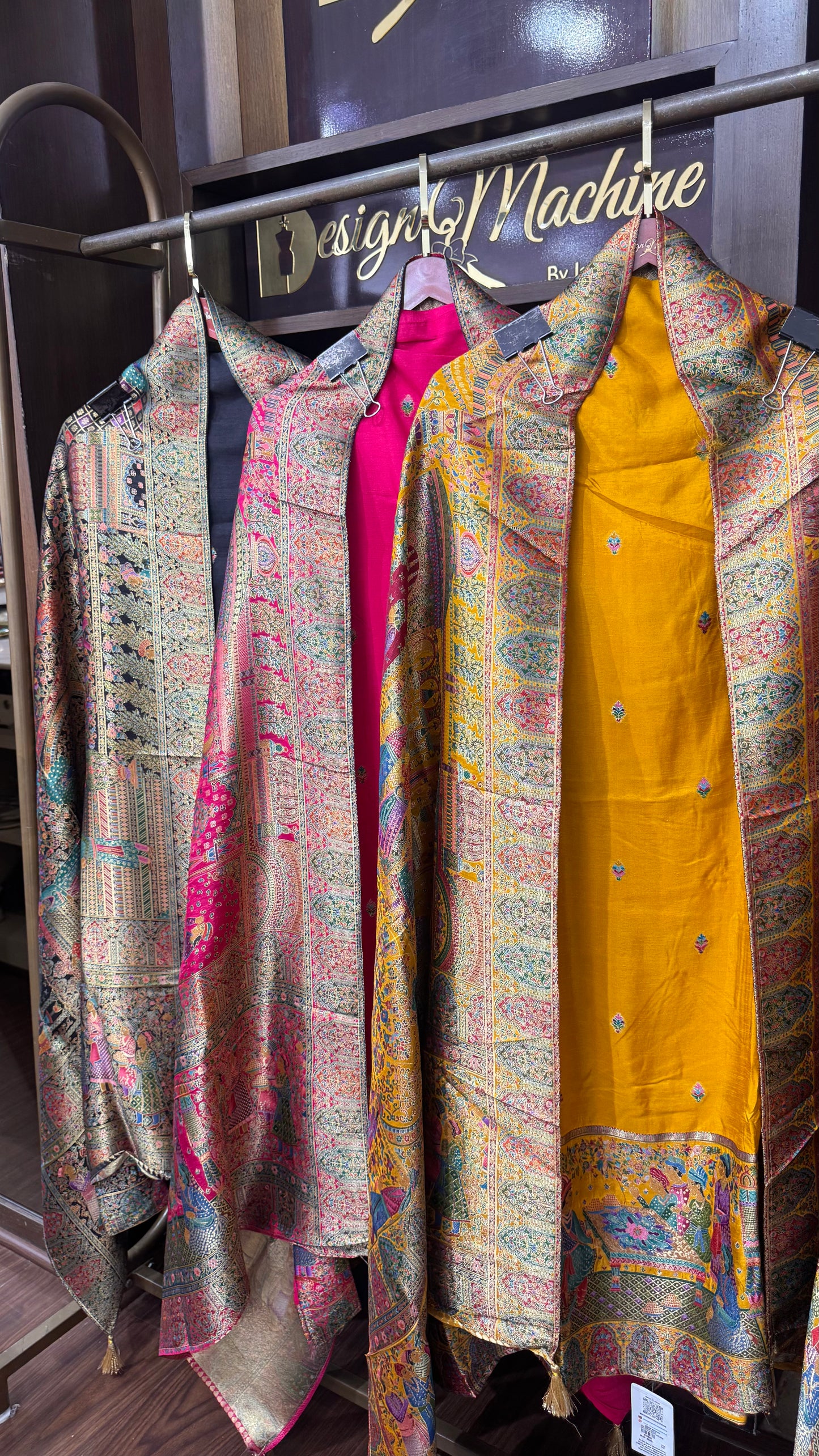 Zareen (Gajji Silk Unstitch Suit)