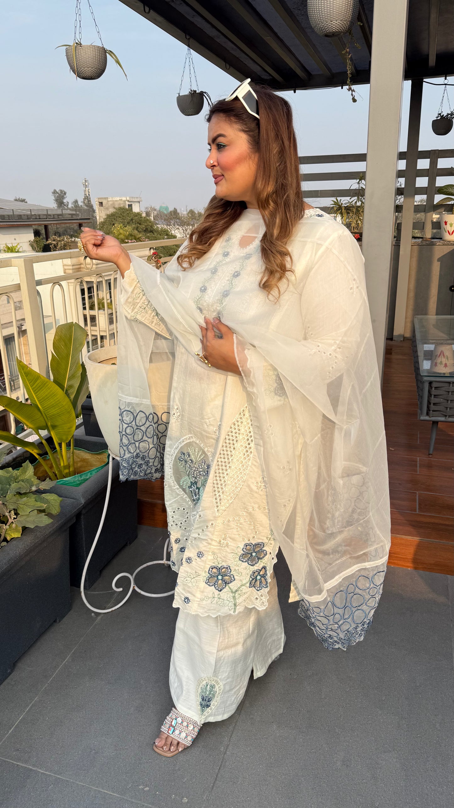 Kashni (Pakistani Stitch Suit)