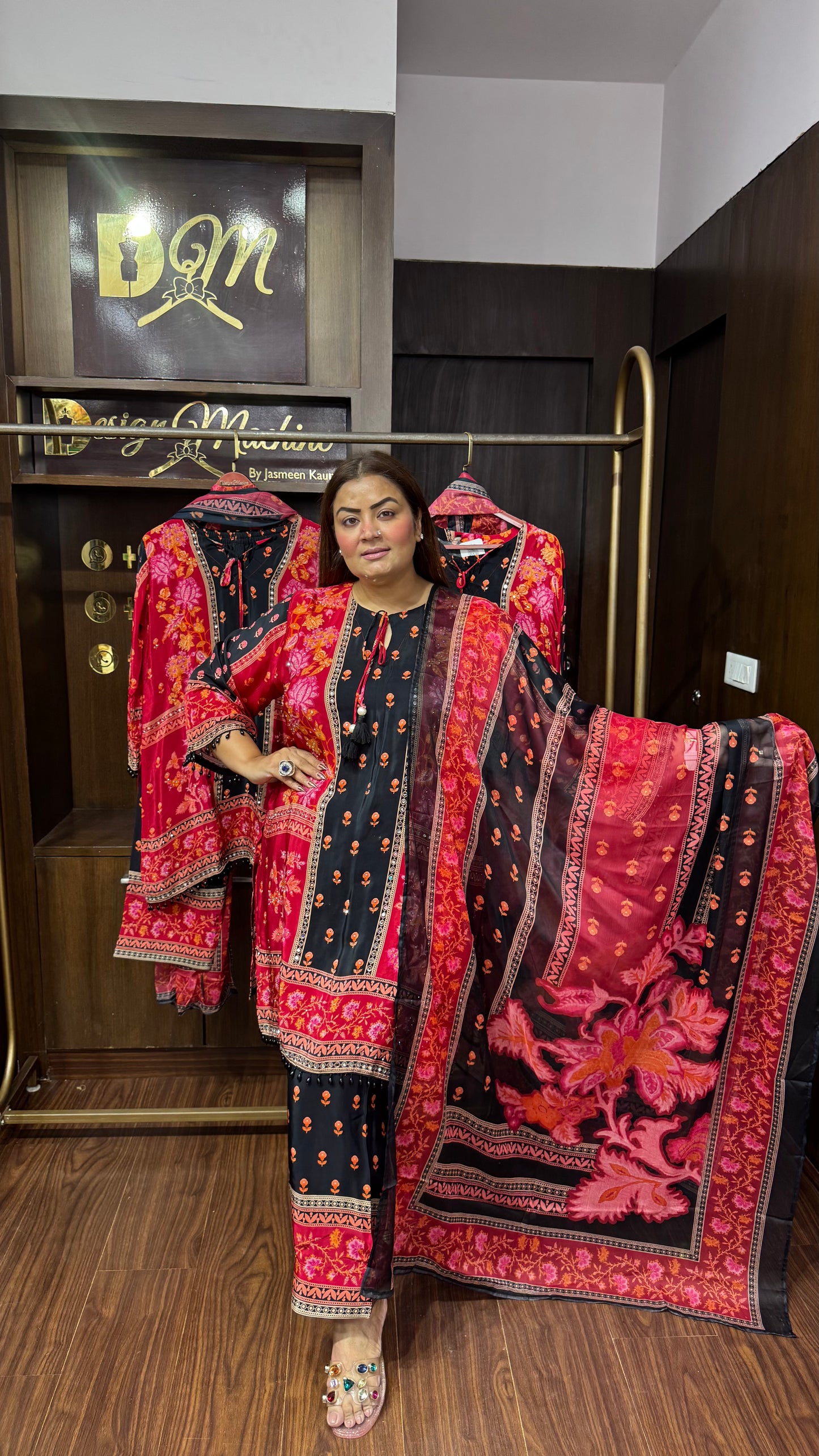 Kavya (Pure Crepe Suit)
