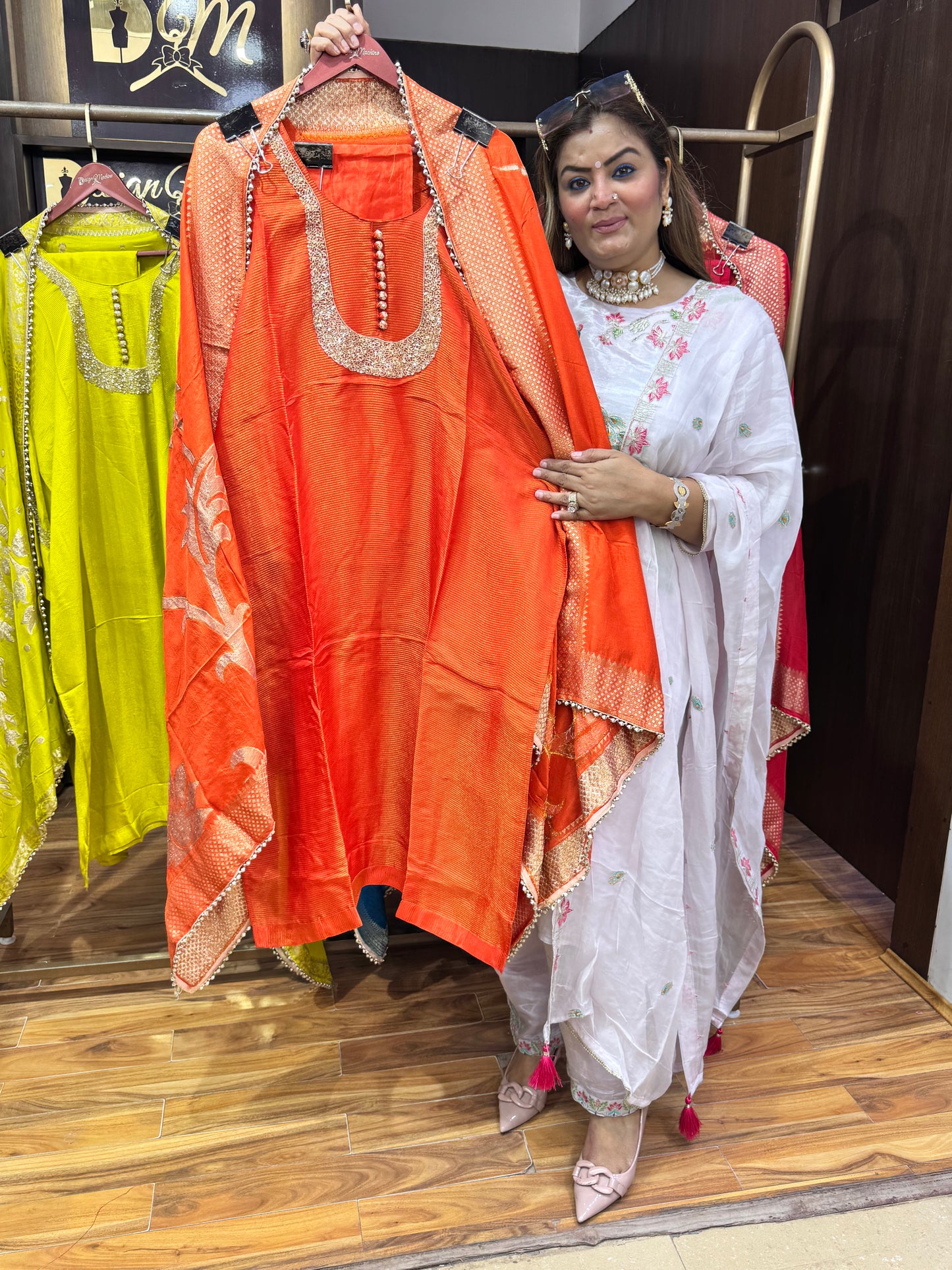 Modish Drape