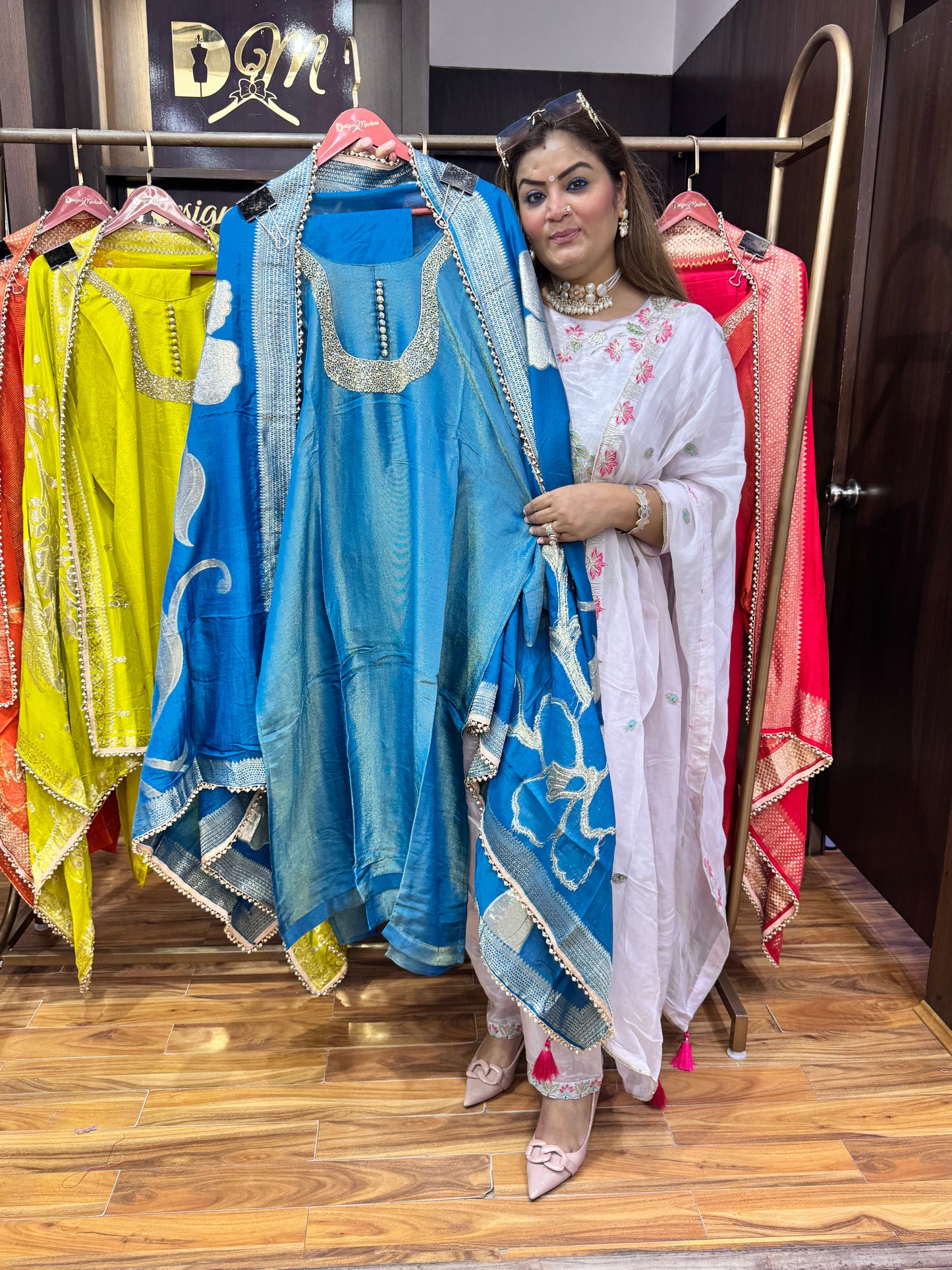 Modish Drape