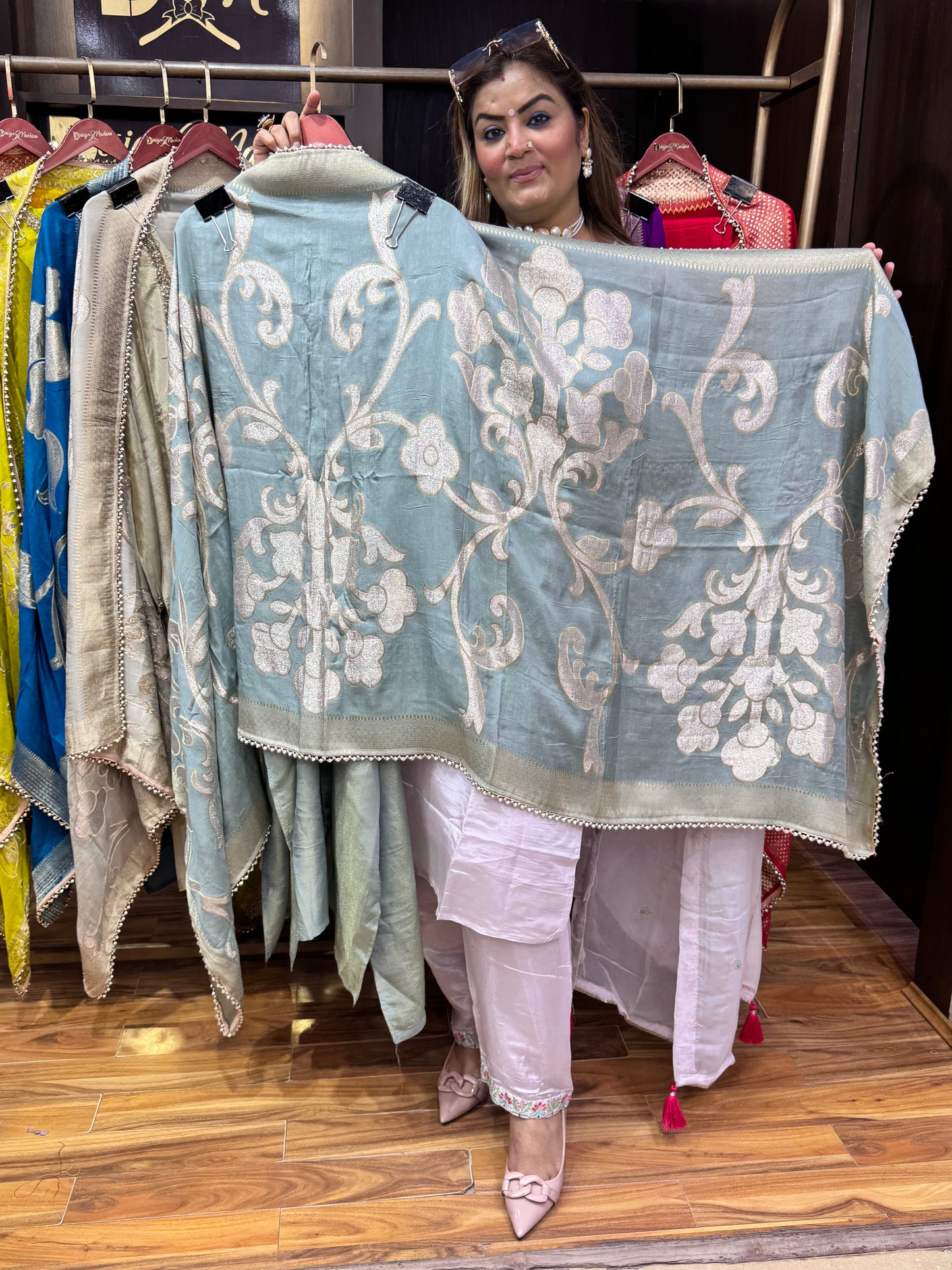 Modish Drape