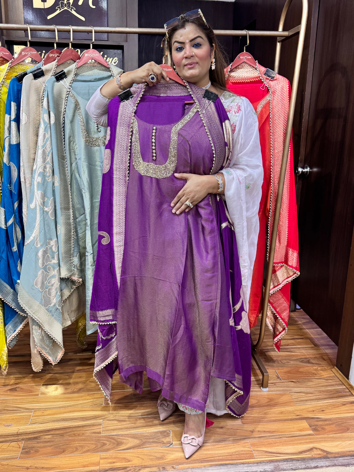 Modish Drape