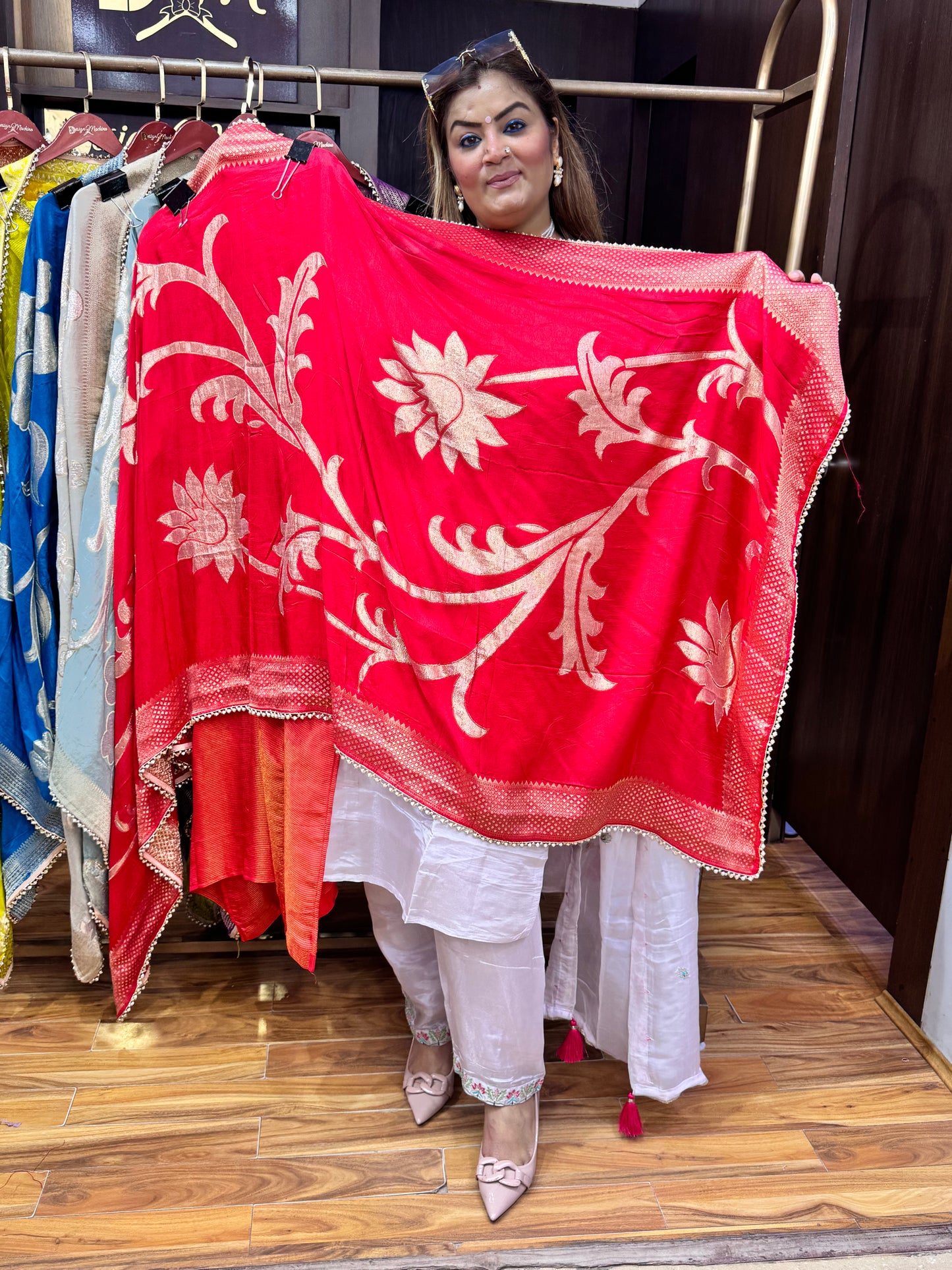 Modish Drape