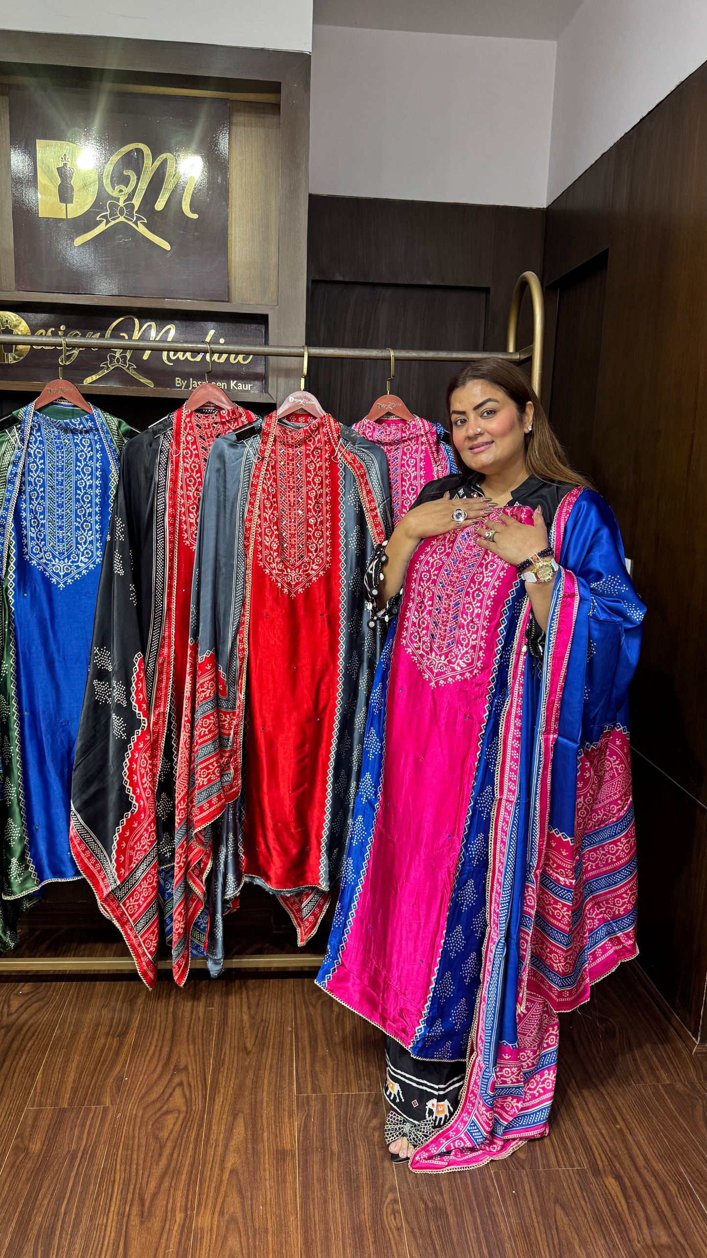Aaina (Gajji Silk Unstitch Suit)