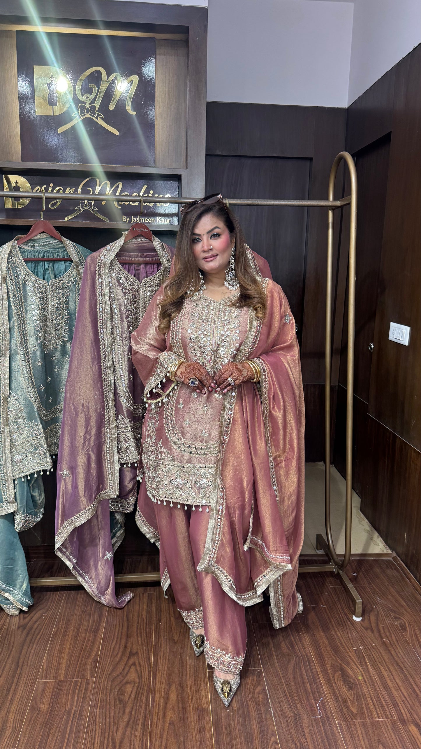 Aurelisse Glass Tissue Farshi Salwar Suit