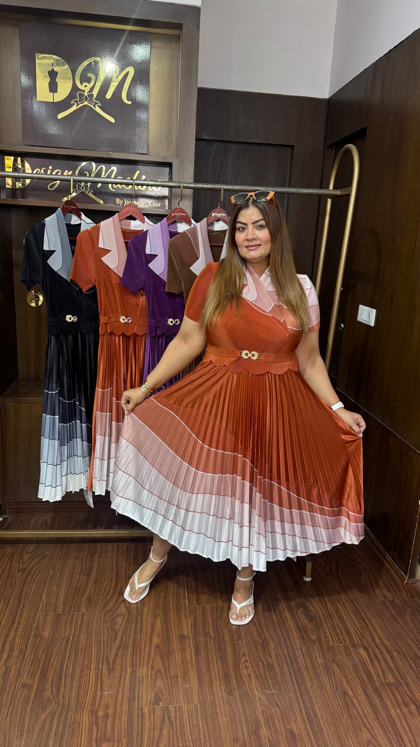 Eshna (Magic Dress)