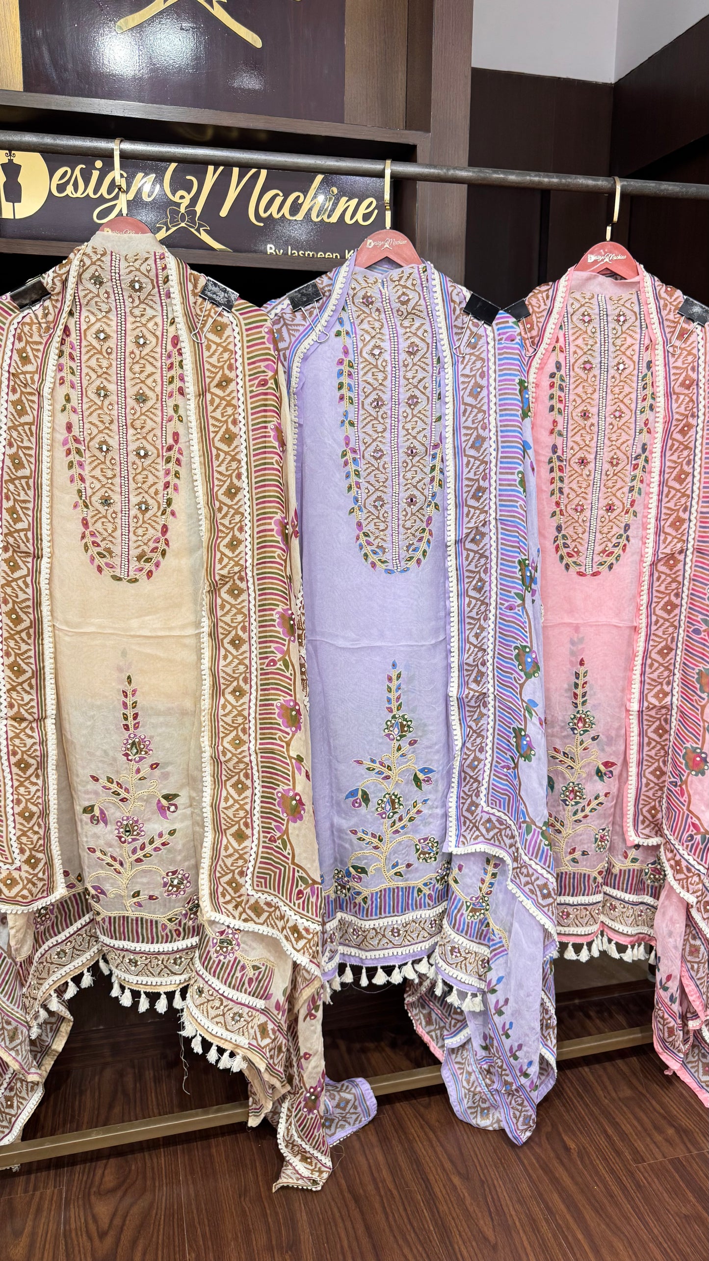 Nooraya (Glass Tissue Unstitch Suit)