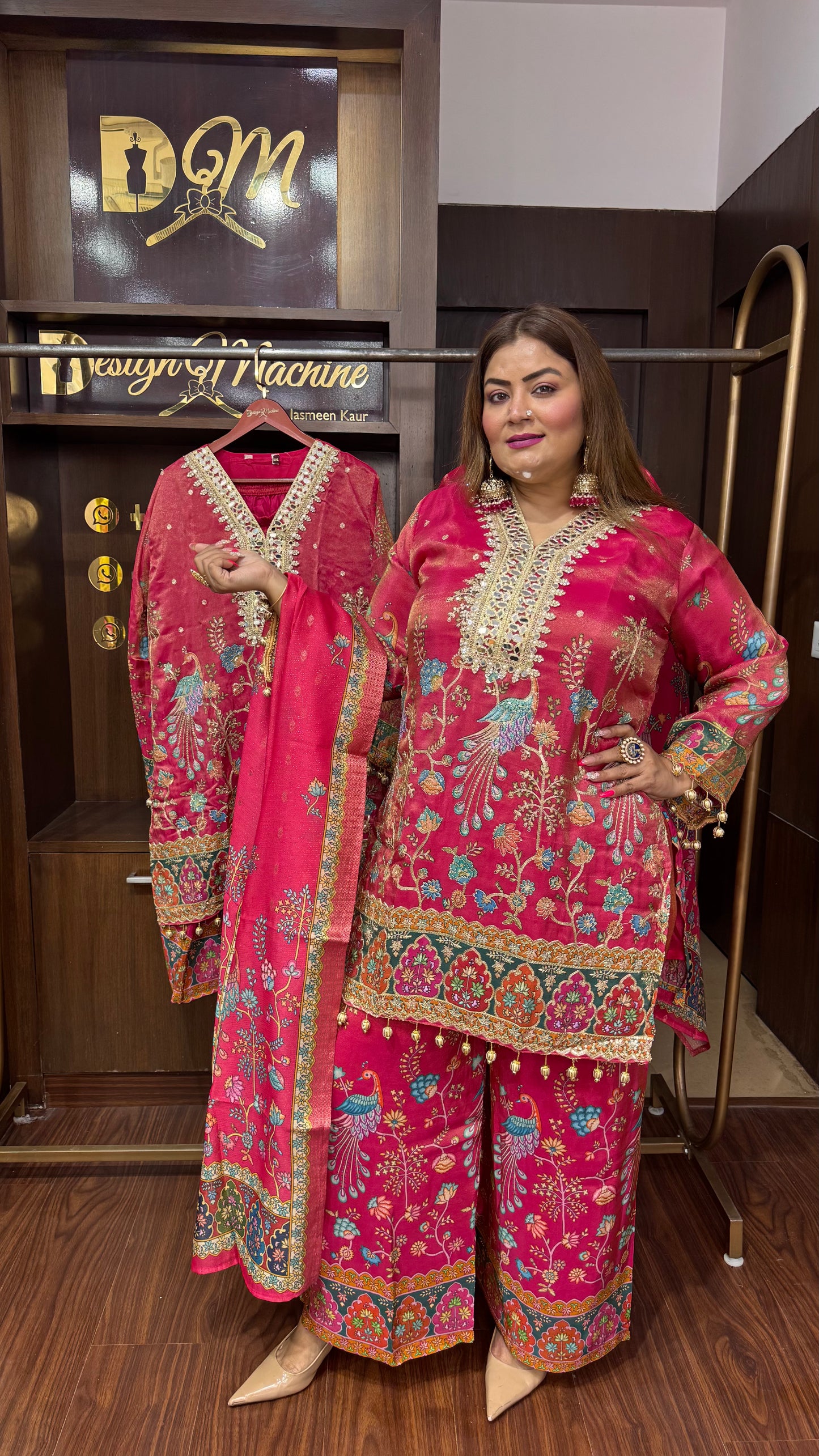 Aarvi (Glass Tissue Fabric Suit)