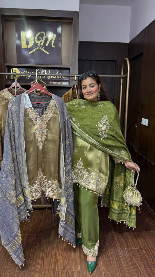 Richani (Glass Tissue Suit)