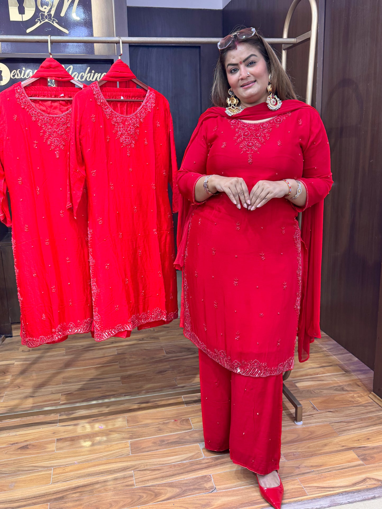 Sunehri Stitches