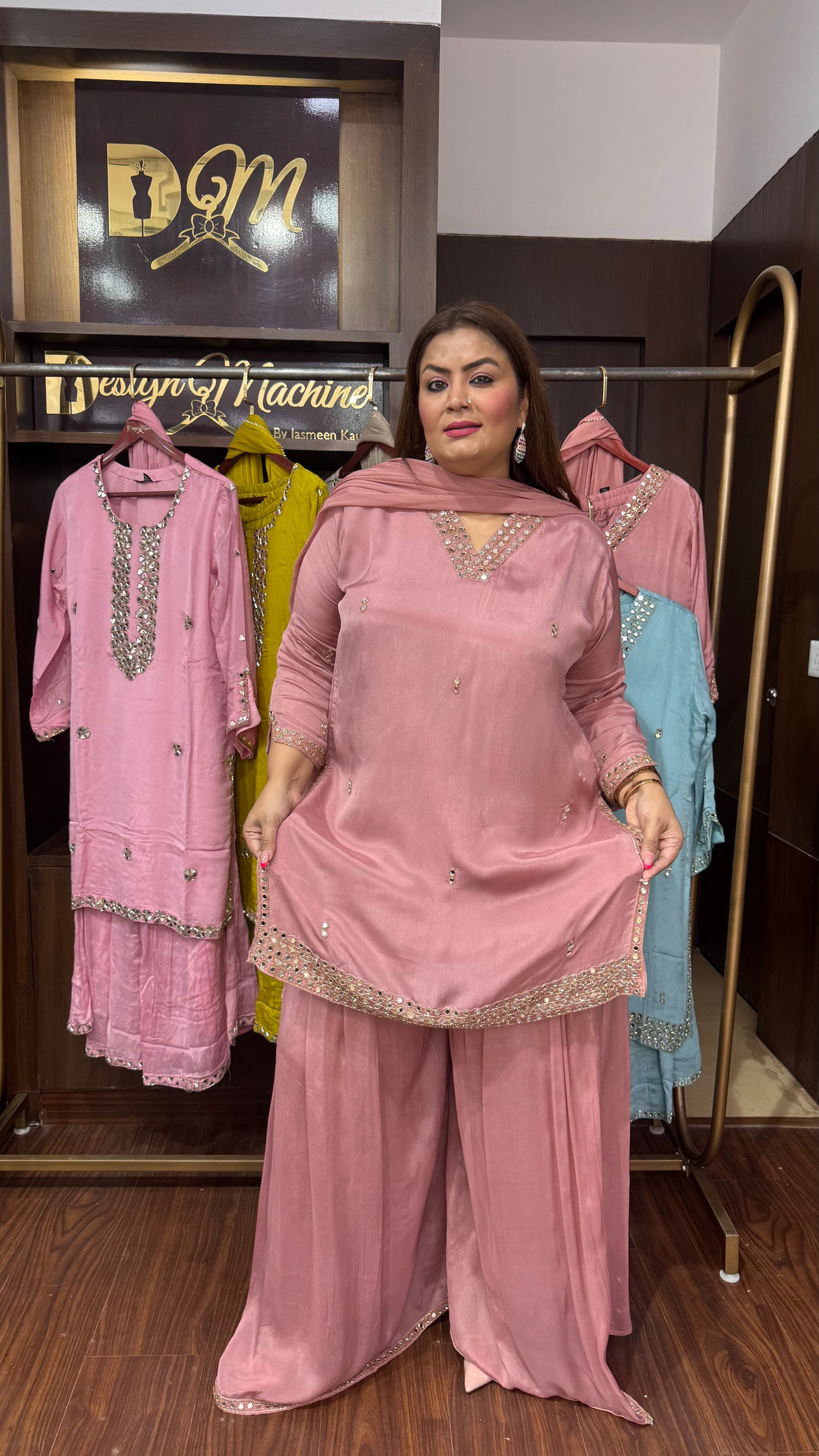 Gulrida (Pure Chinnon Crepe Suit)