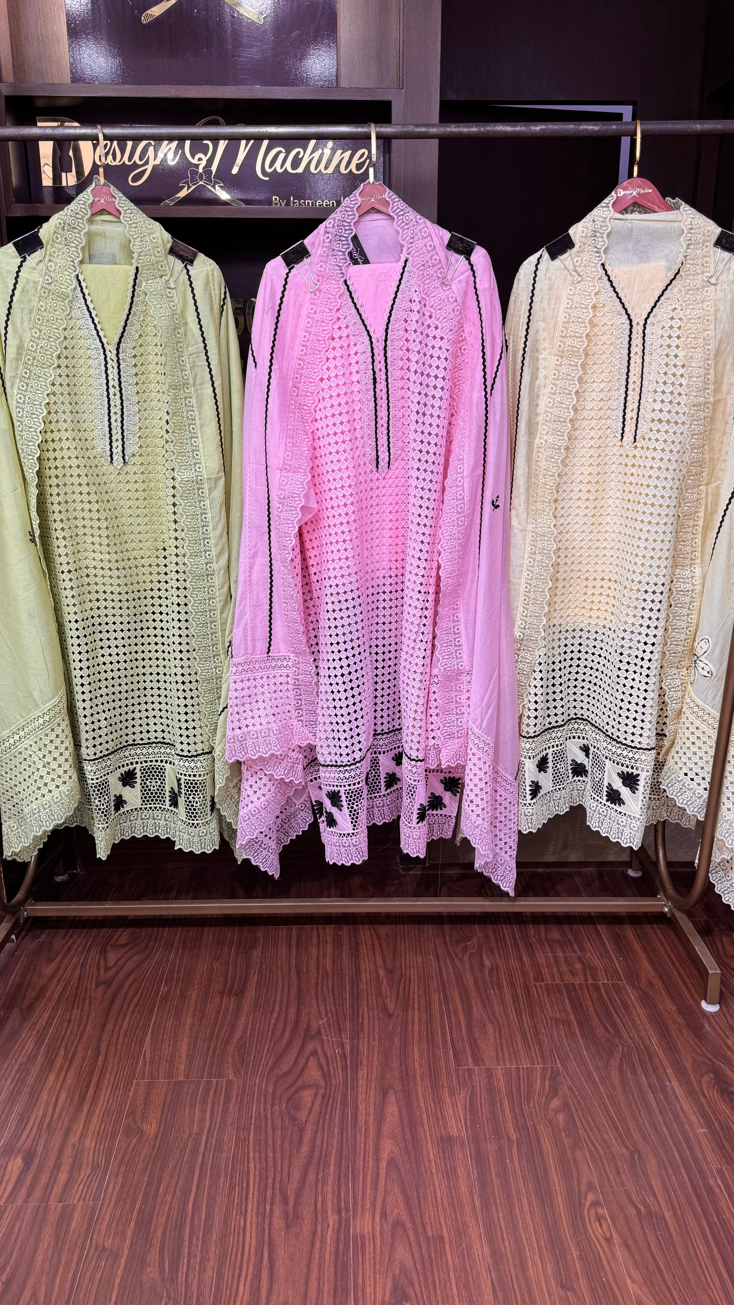 Zorina (Malmal Cotton Unstitch Suit)