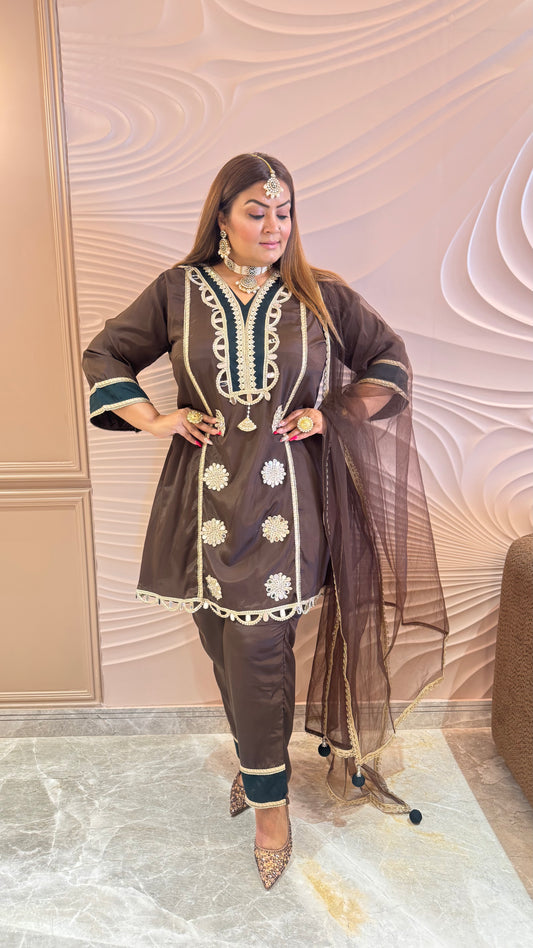Samaira (Pure Crepe Suit)