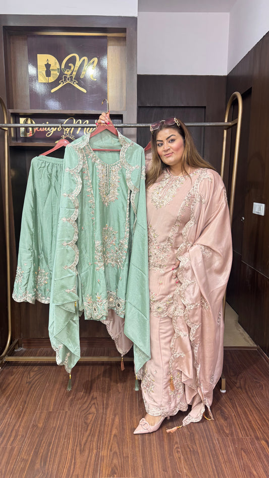 Mahira (Chinnon Suit)