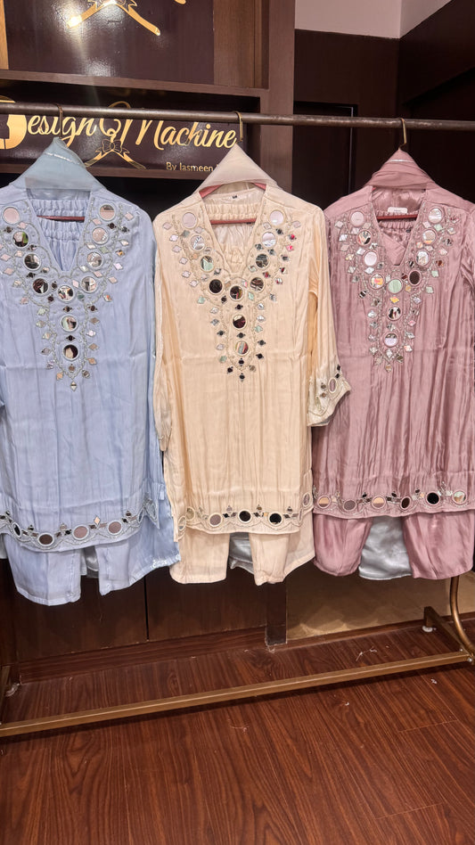 Niraya (Glass Tissue Suit)