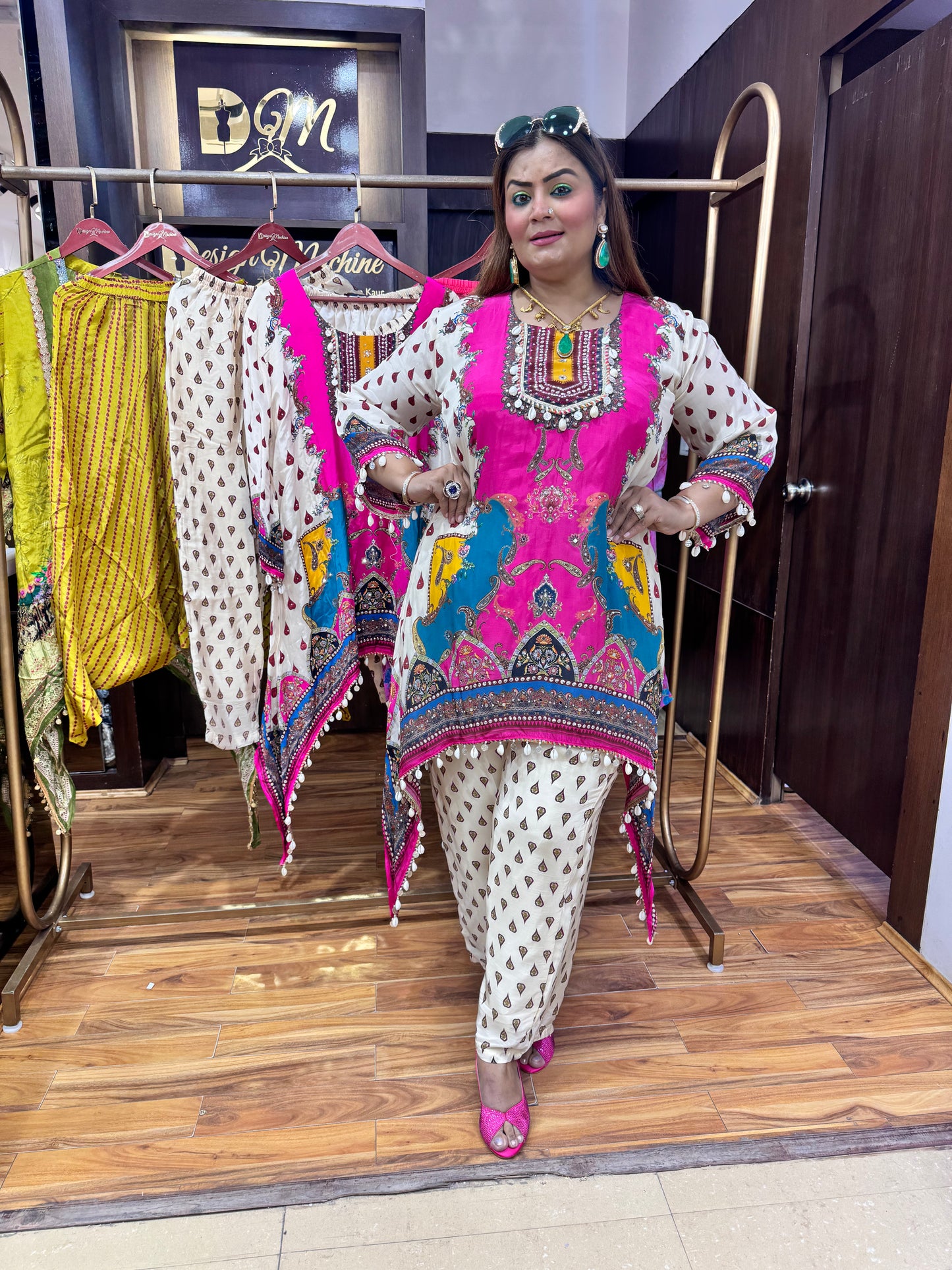 Saanvi Luxe Drapescape