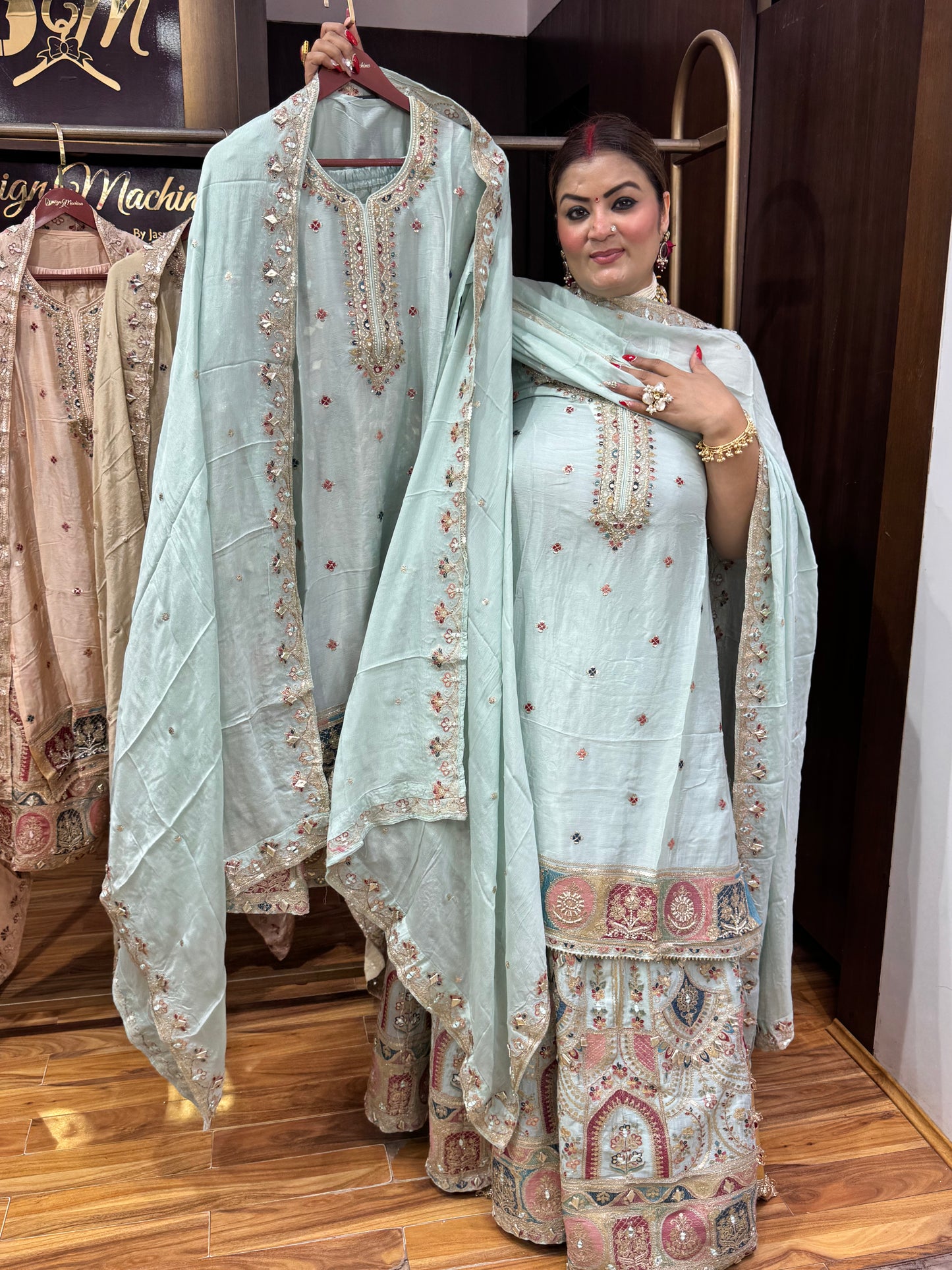 Royal Radiance (Semi-Stitched)