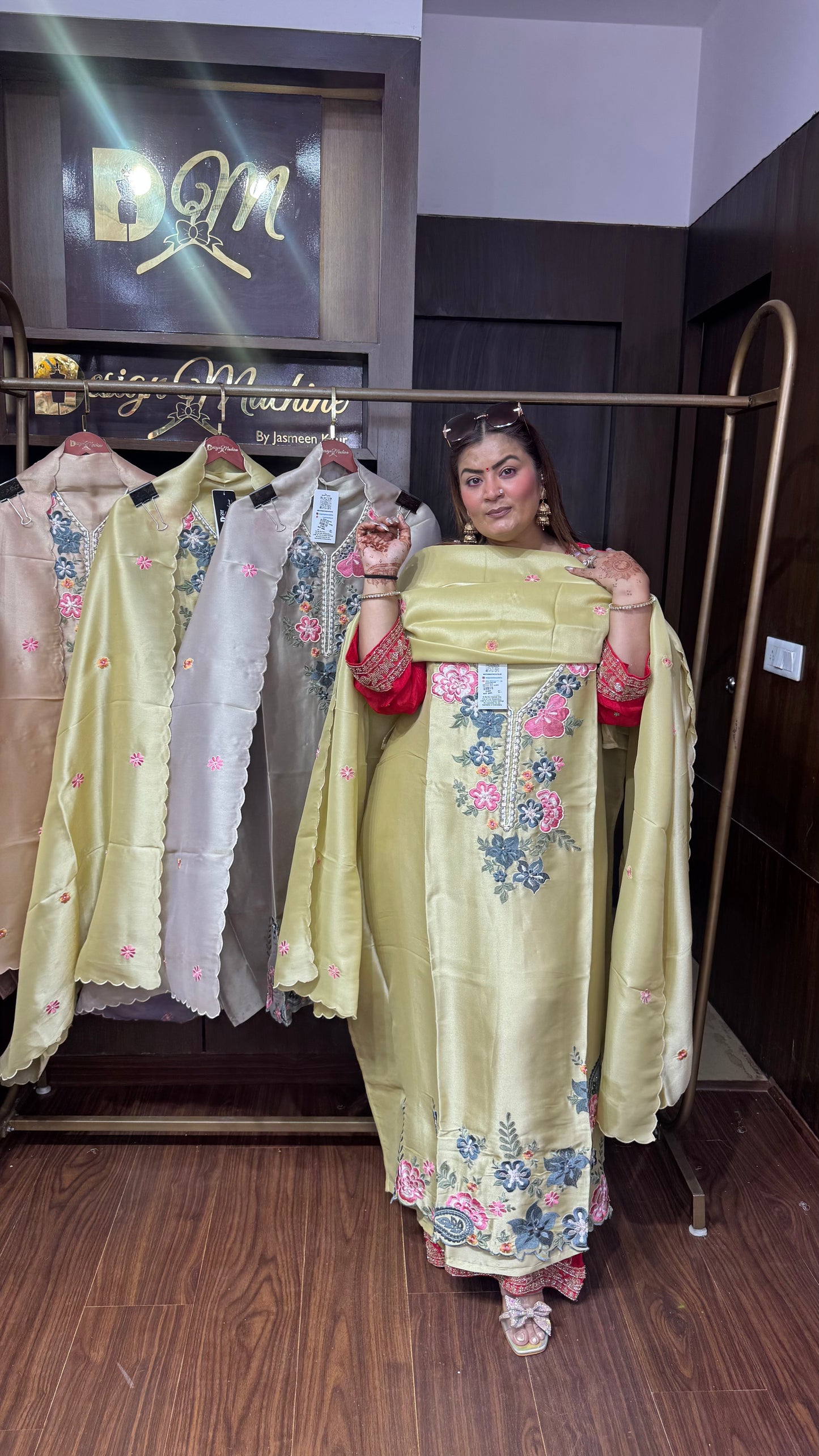 Vareesha Pure Glass Tissue Unstitched Suit