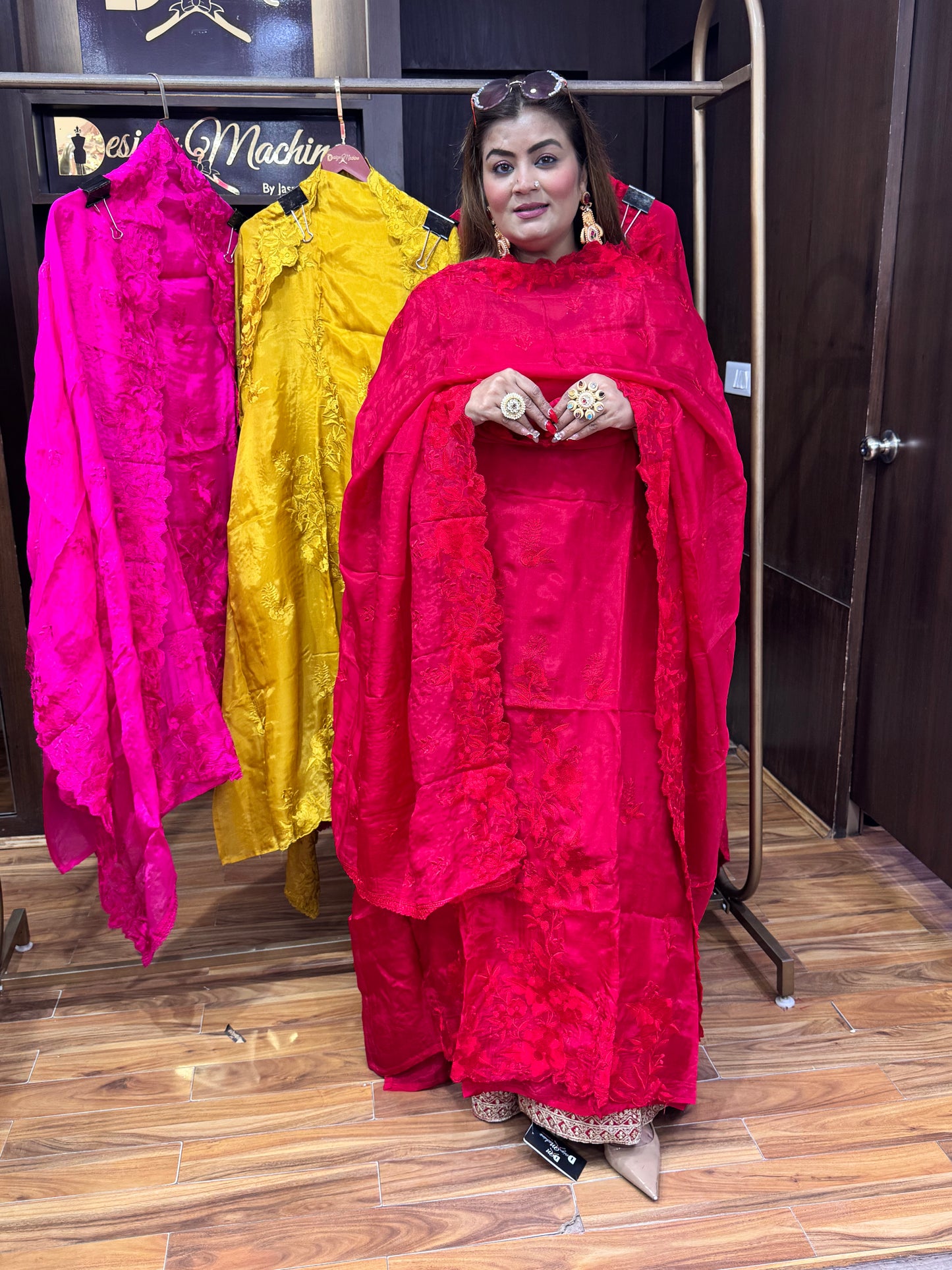 Zulf-e-Noor (Fabric Suit)