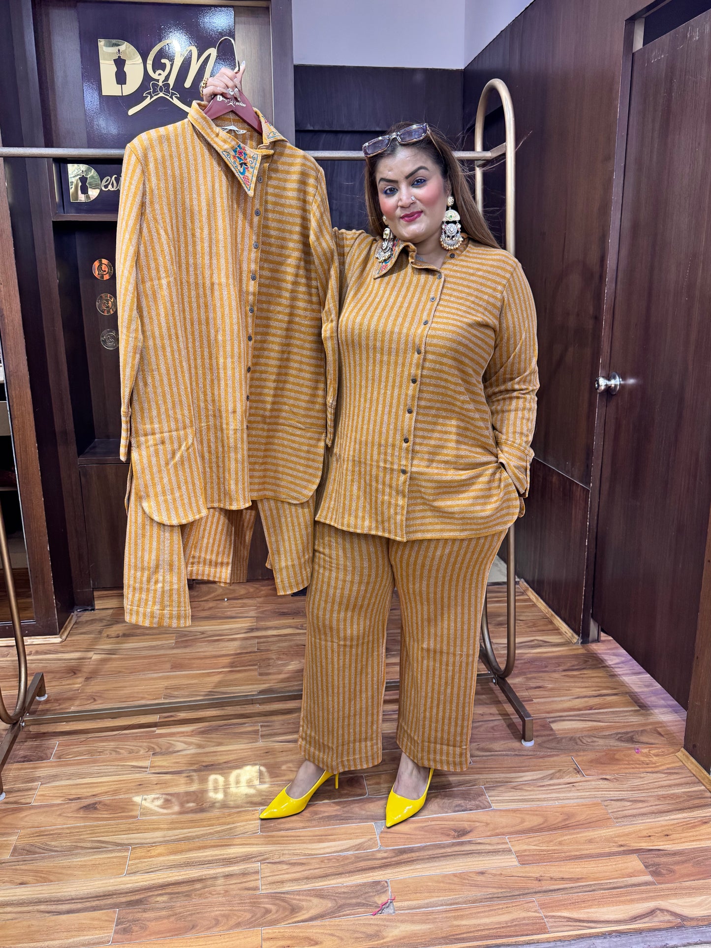 Mehnaz Velvet Warm Set