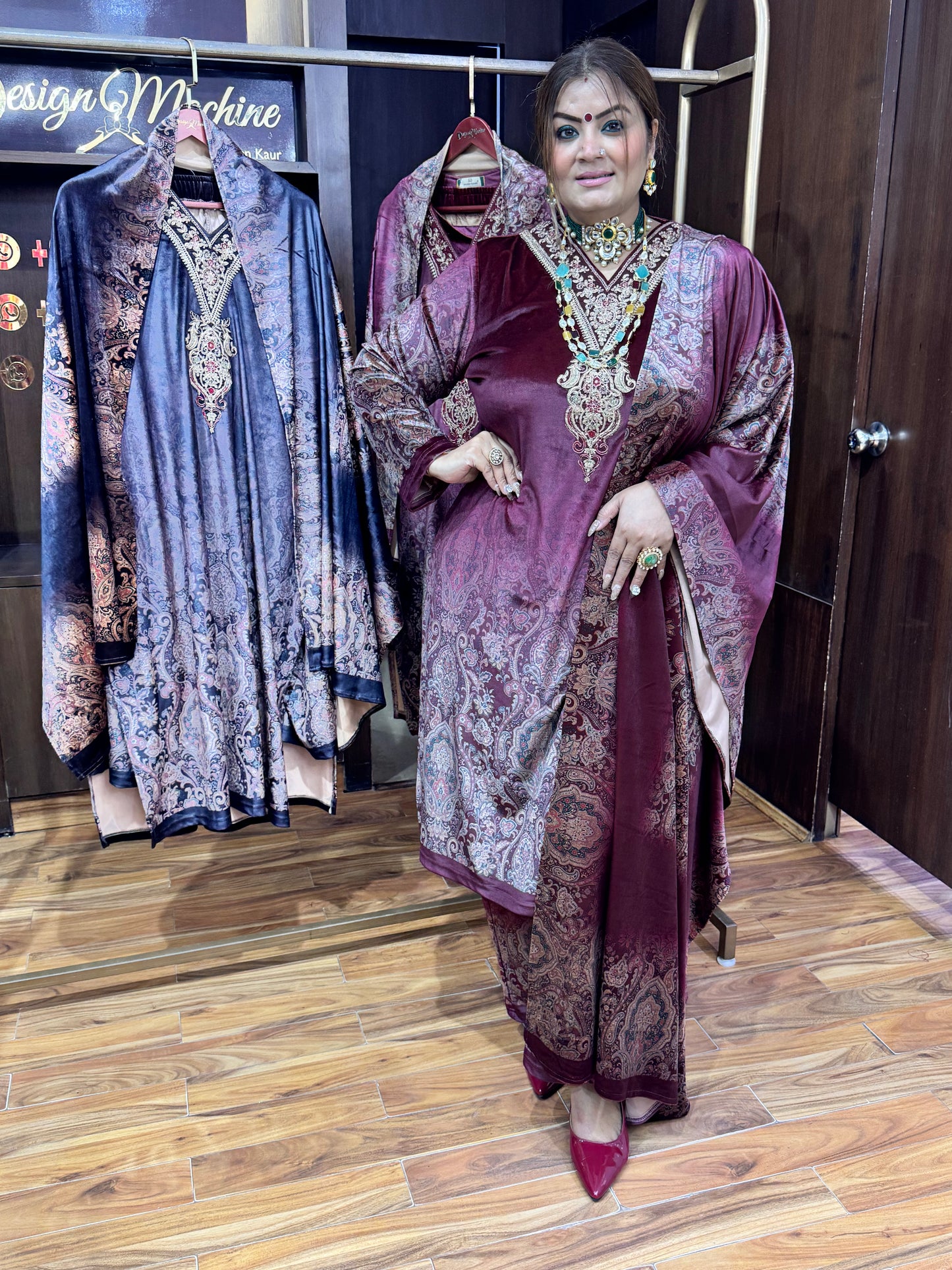 Velvet Nazaakat (Suit)