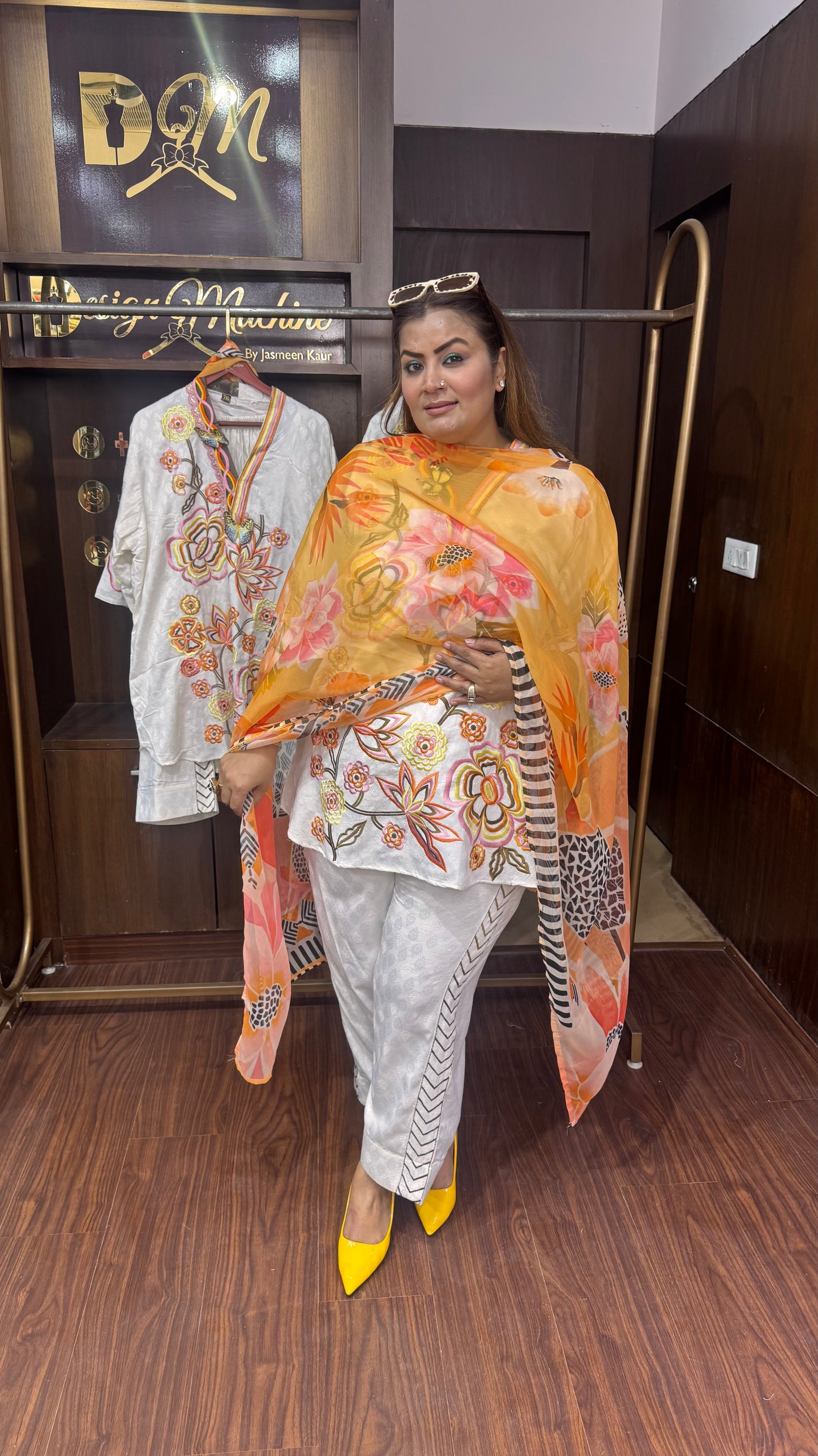 Avzora (Cotton Suit)