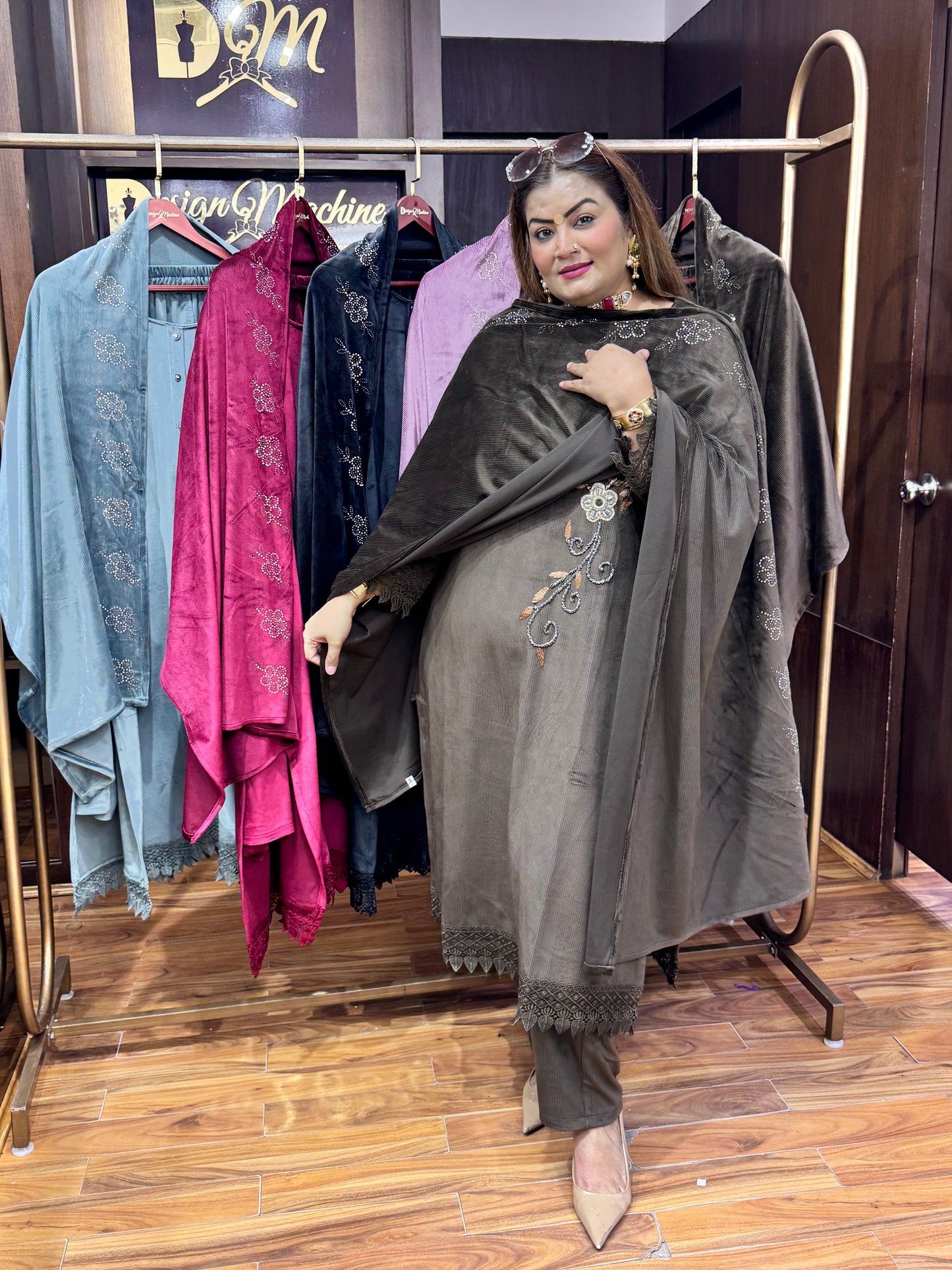 Velvet-e-Nazaakat (Suits)